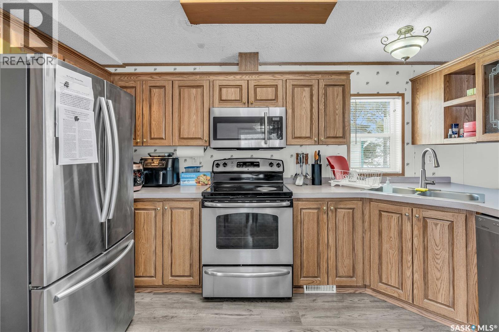 208 Tyvan Street, Francis, SK