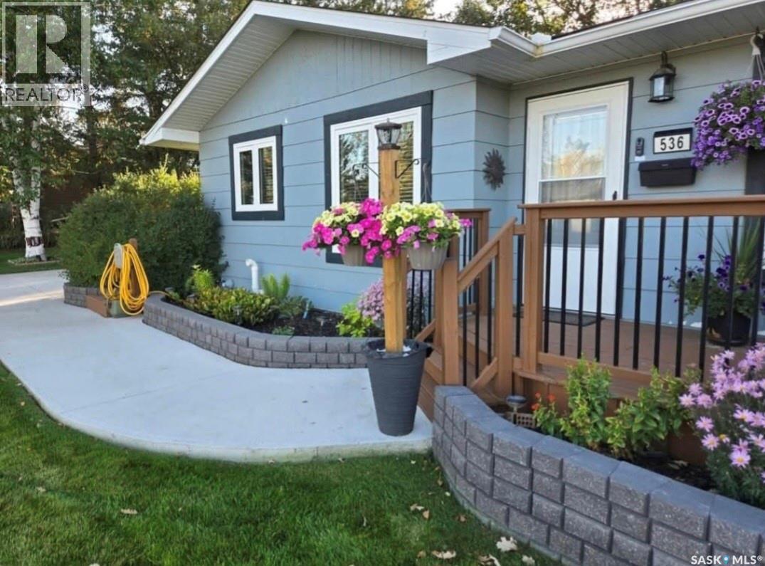 536 Stanley Street, Esterhazy, SK - Outdoor