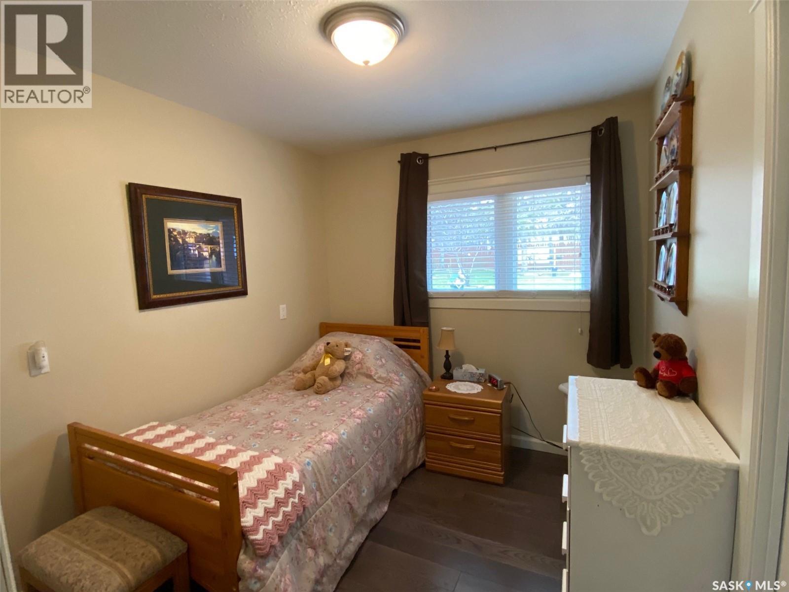 536 Stanley Street, Esterhazy, SK - Indoor Photo Showing Bedroom