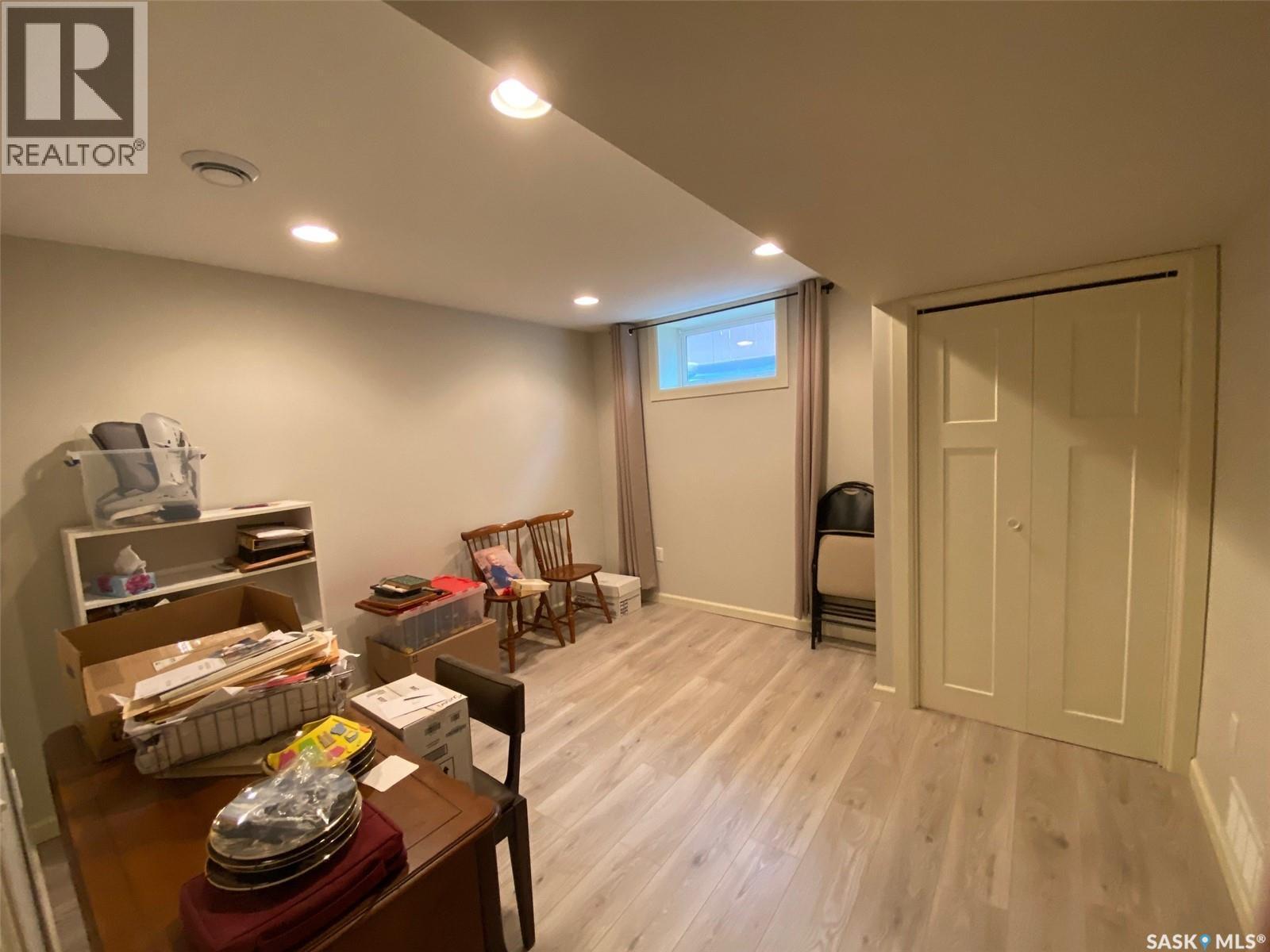 536 Stanley Street, Esterhazy, SK - Indoor
