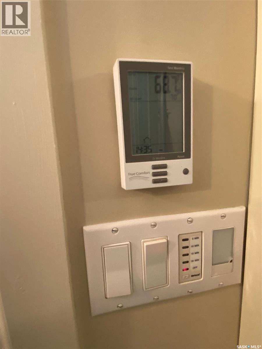 536 Stanley Street, Esterhazy, SK - Indoor Photo Showing Other Room