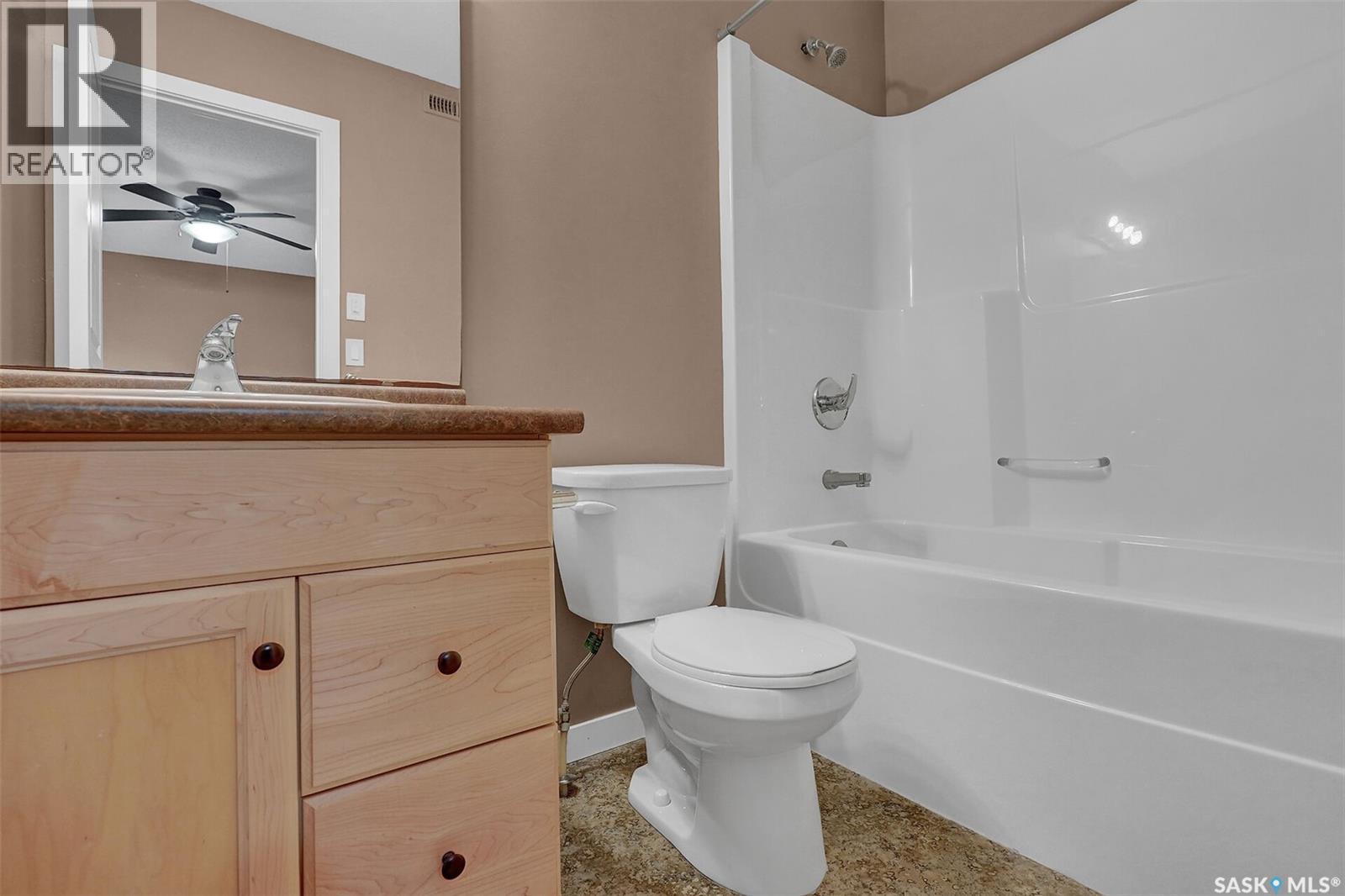 23 4101 Preston Crescent, Regina, SK - Indoor Photo Showing Bathroom