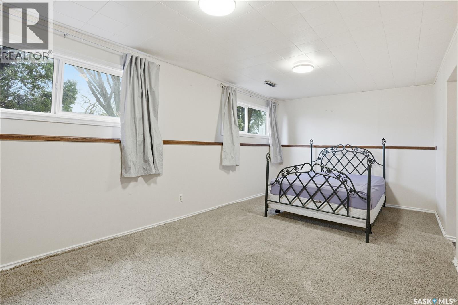 2305 Taylor Street E, Saskatoon, SK - Indoor