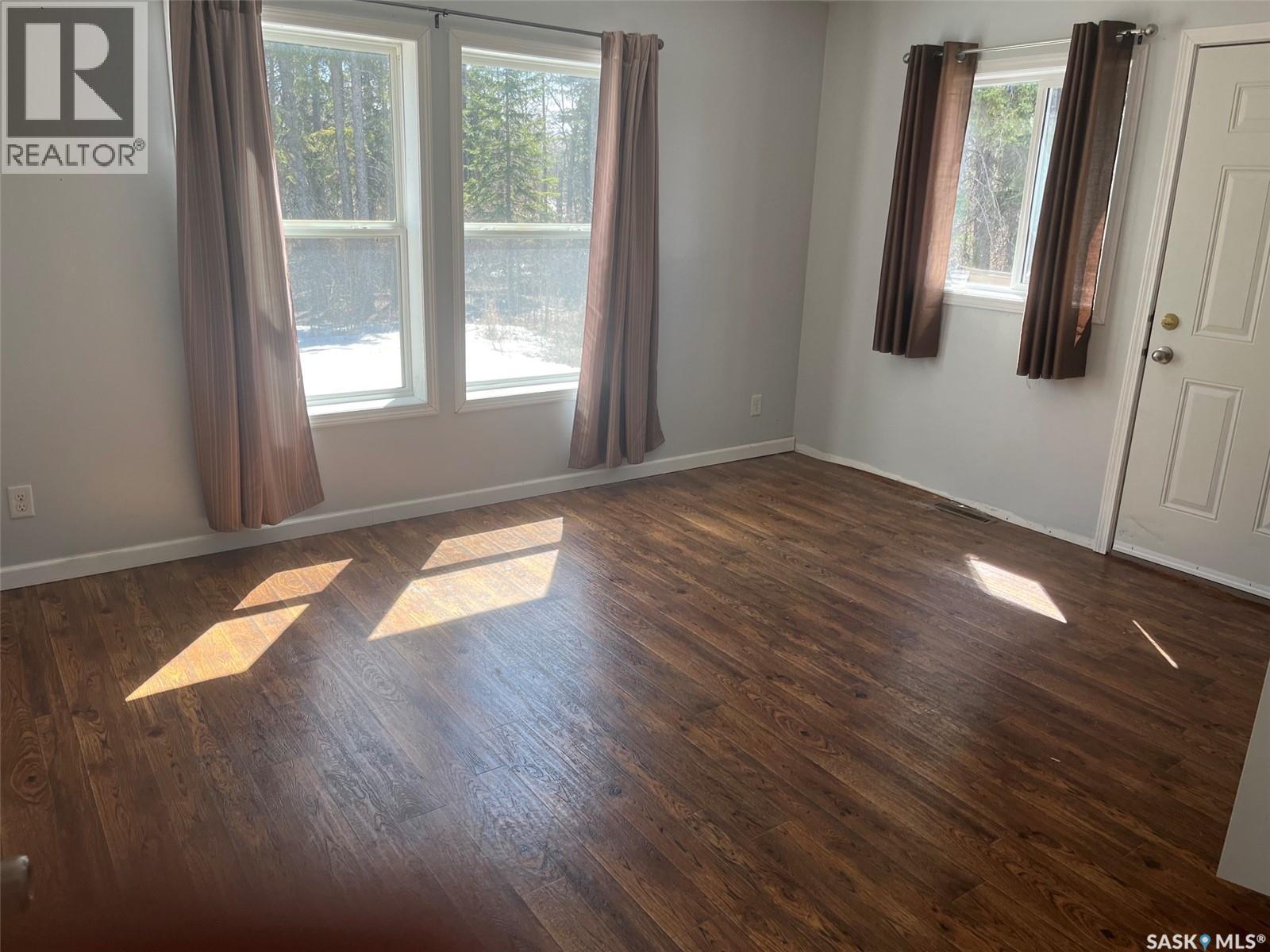 320 3Rd Avenue W, Christopher Lake, SK - Indoor Photo Showing Other Room