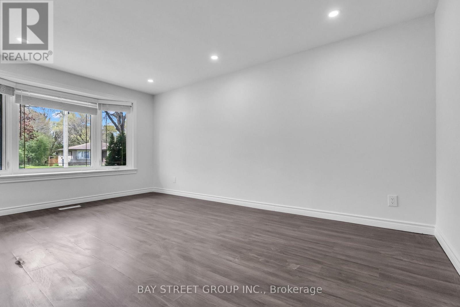 66 Amos Avenue, Waterloo, ON - Indoor Photo Showing Other Room