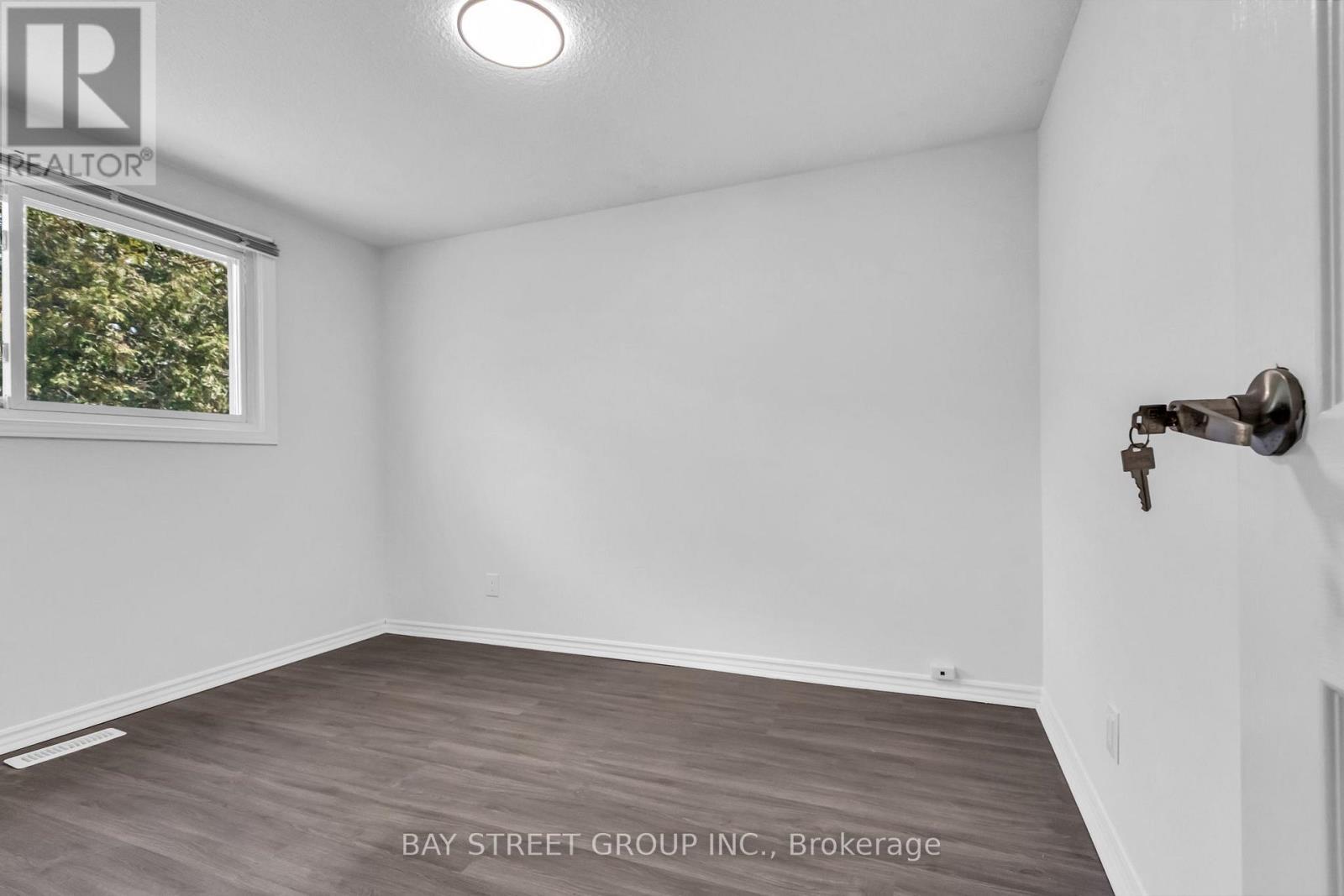 66 Amos Avenue, Waterloo, ON - Indoor Photo Showing Other Room