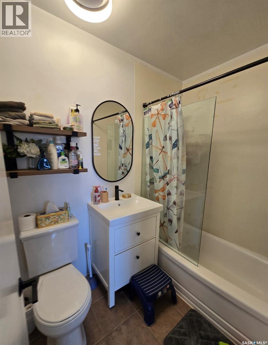 9 605 Wilson Crescent, Saskatoon, SK - Indoor Photo Showing Bathroom