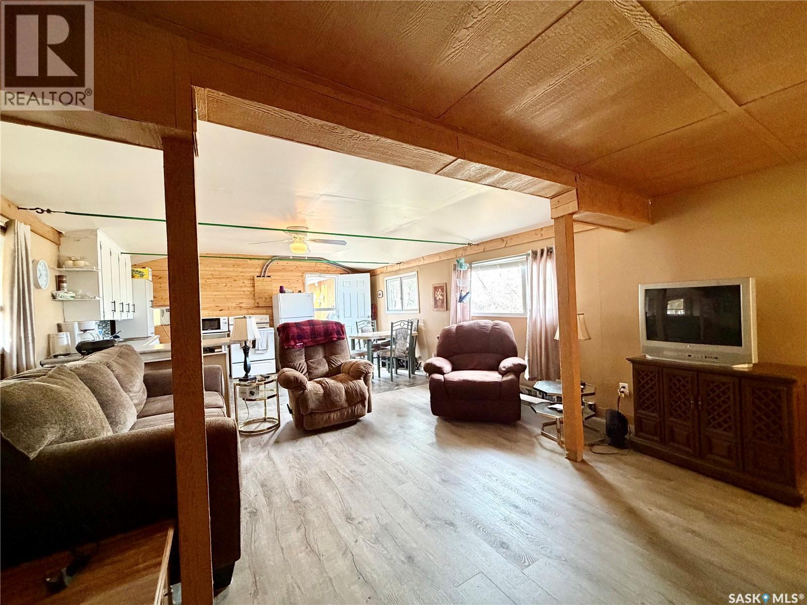 51 Lakeview Road, Grandview Beach, SK - Indoor Photo Showing Living Room