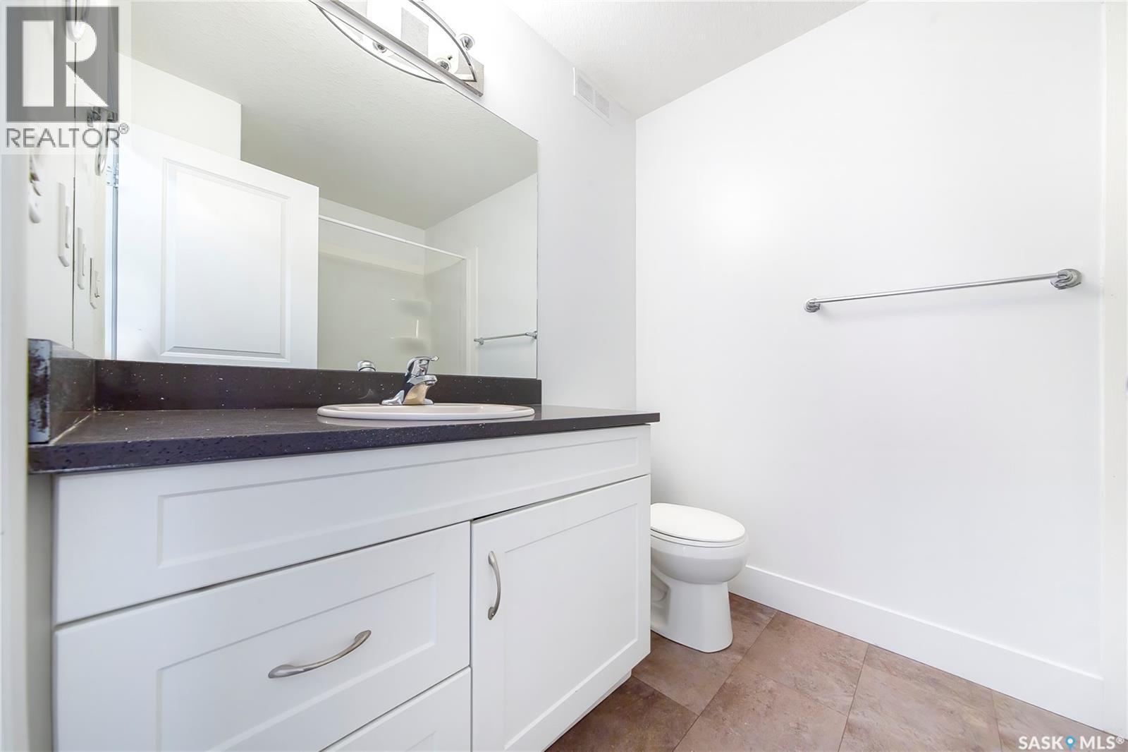 501 110 Akhtar Bend, Saskatoon, SK - Indoor Photo Showing Bathroom