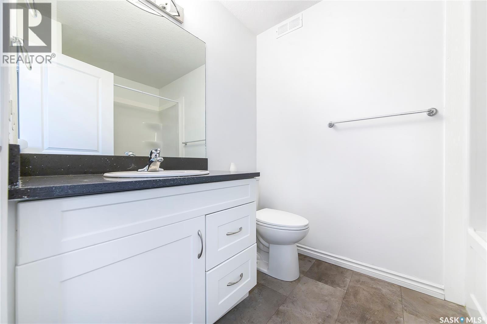 501 110 Akhtar Bend, Saskatoon, SK - Indoor Photo Showing Bathroom