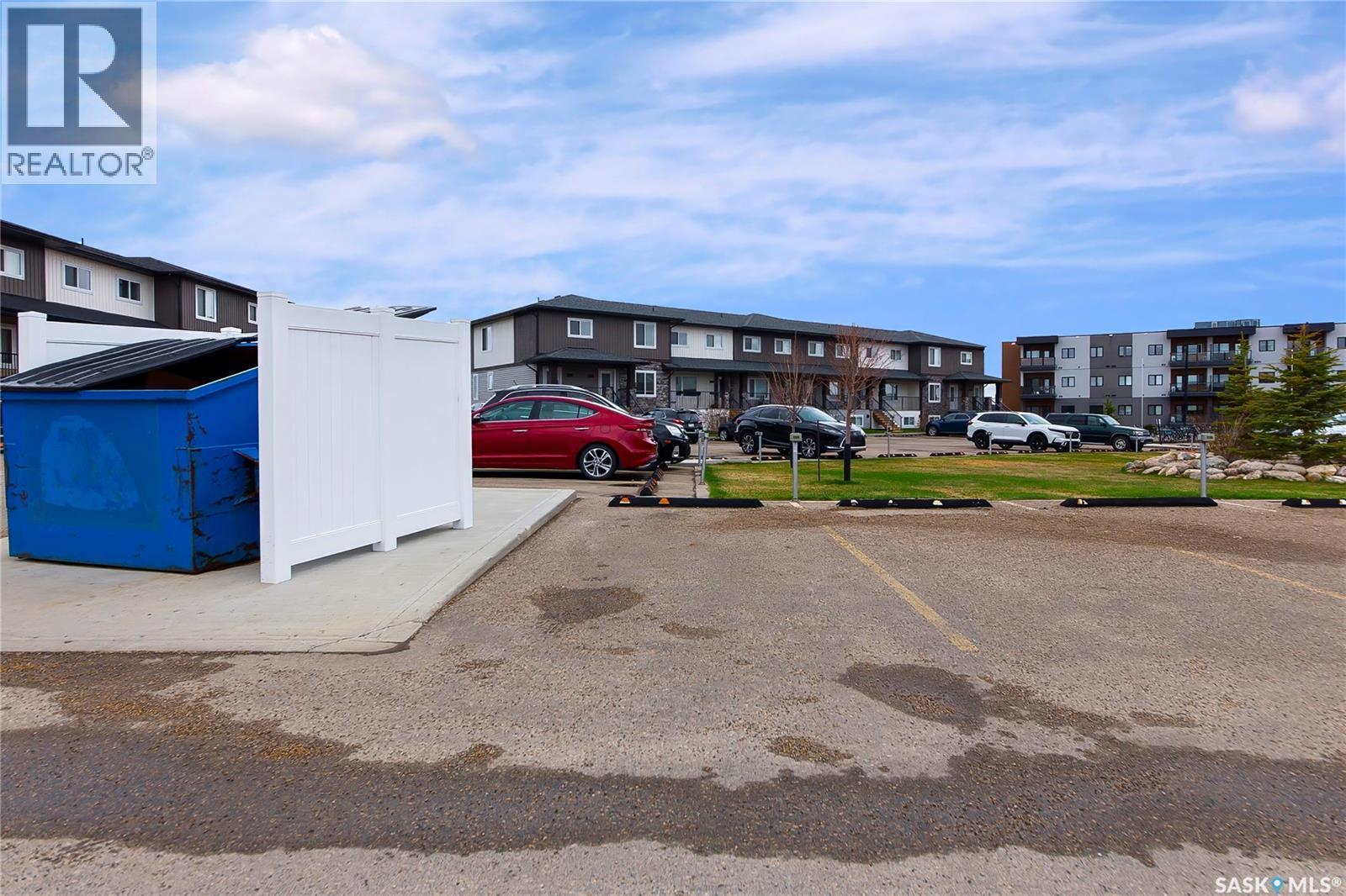 501 110 Akhtar Bend, Saskatoon, SK - Outdoor