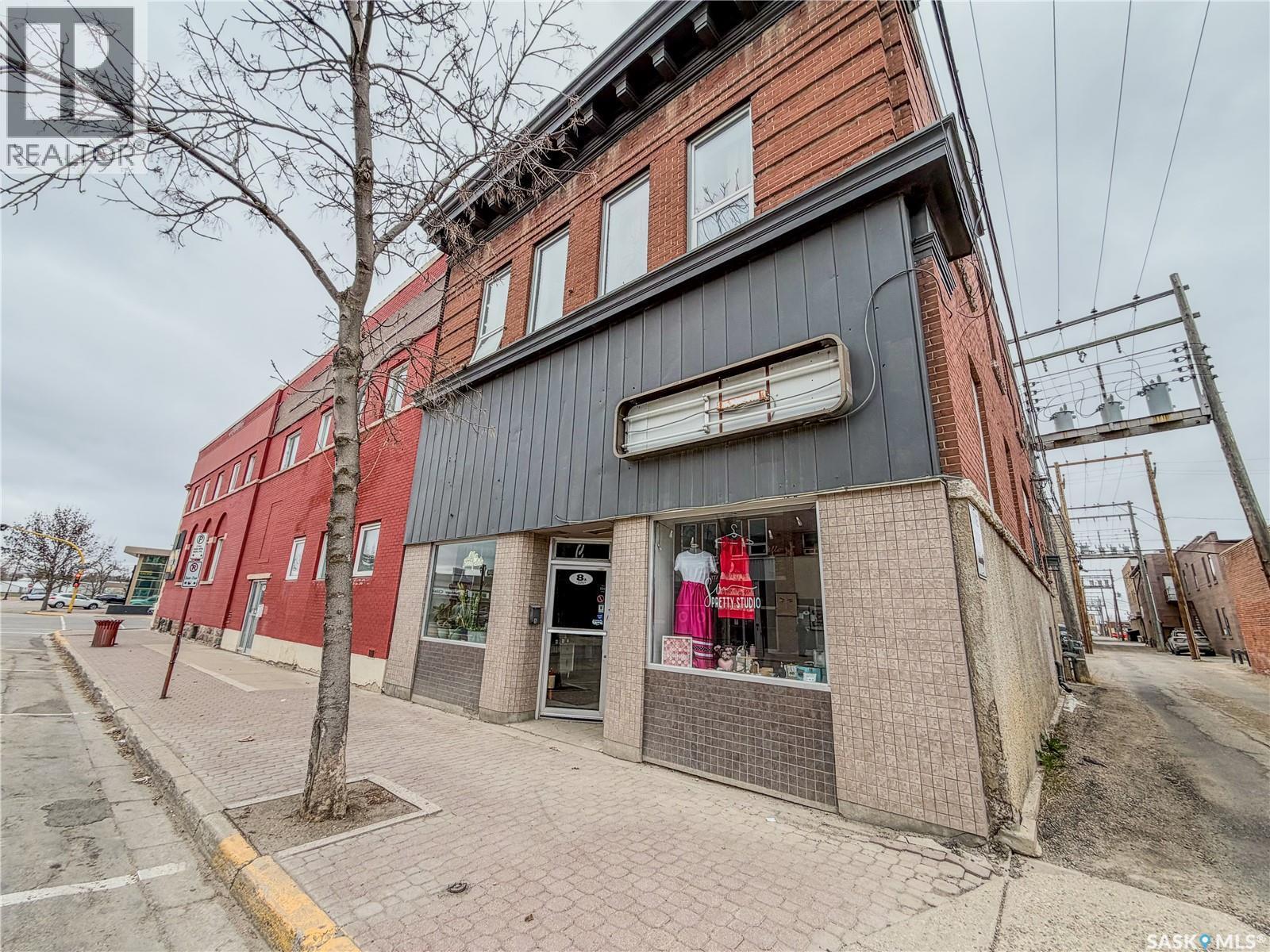 8 3Rd Avenue N, Yorkton, SK