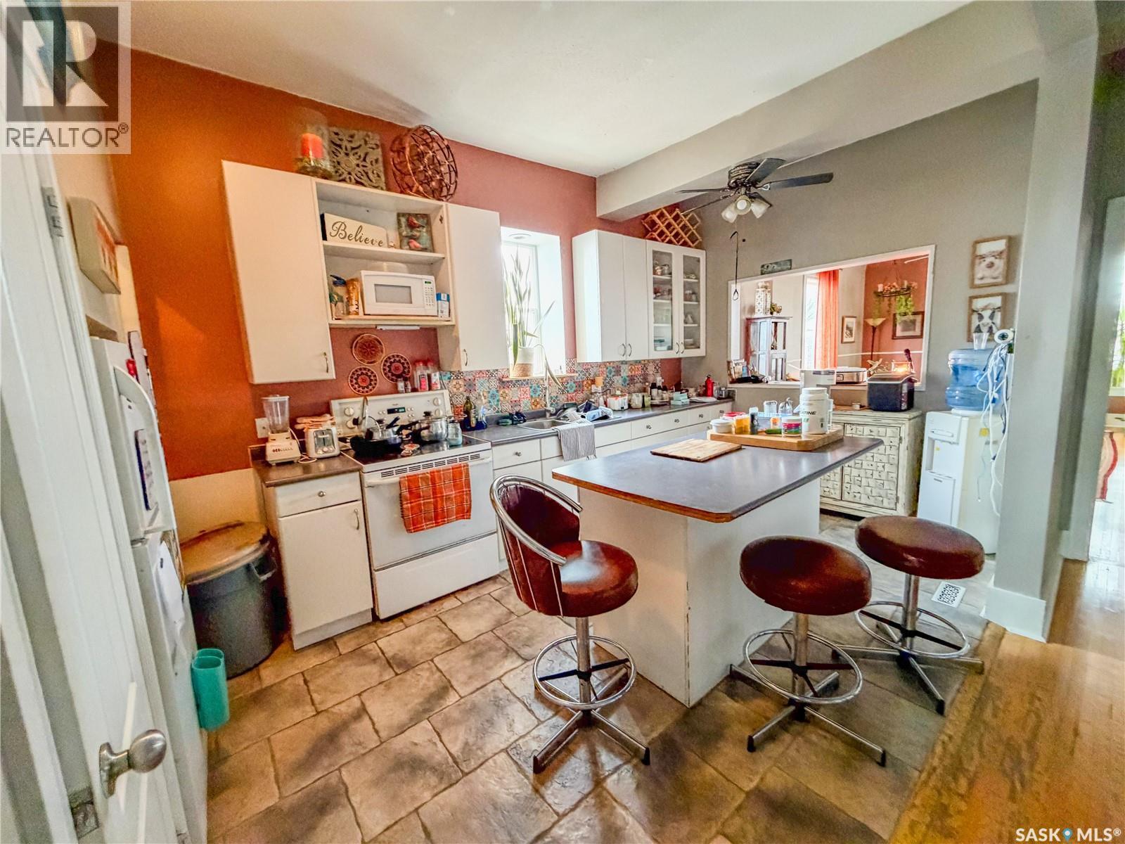 8 3Rd Avenue N, Yorkton, SK