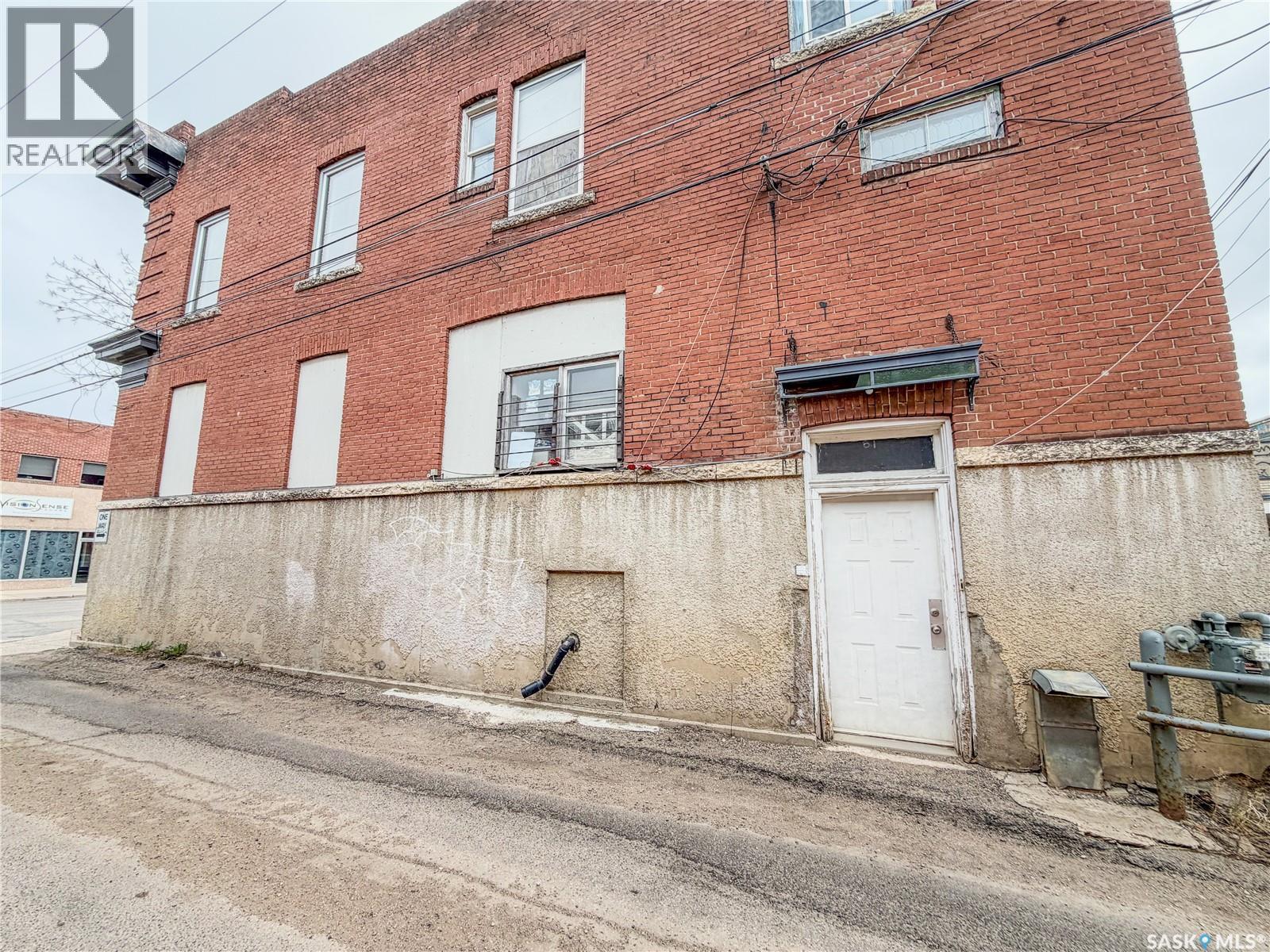 8 3Rd Avenue N, Yorkton, SK