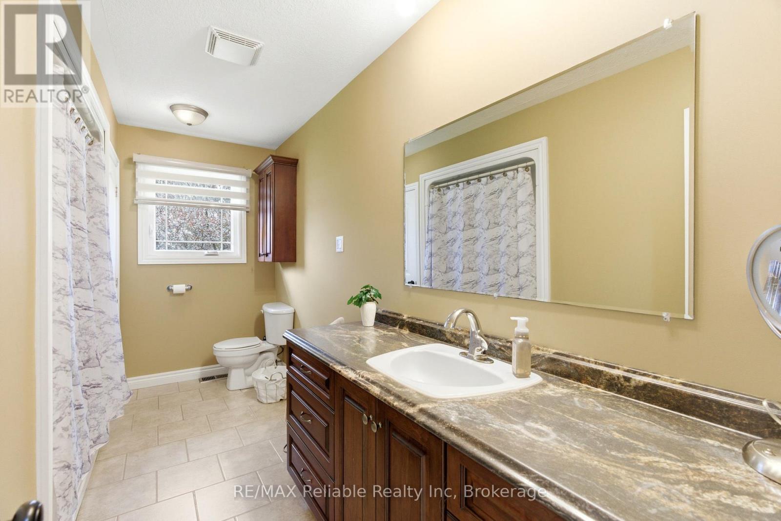 79474 Bluewater Highway, Central Huron (Goderich), ON - Indoor Photo Showing Bathroom