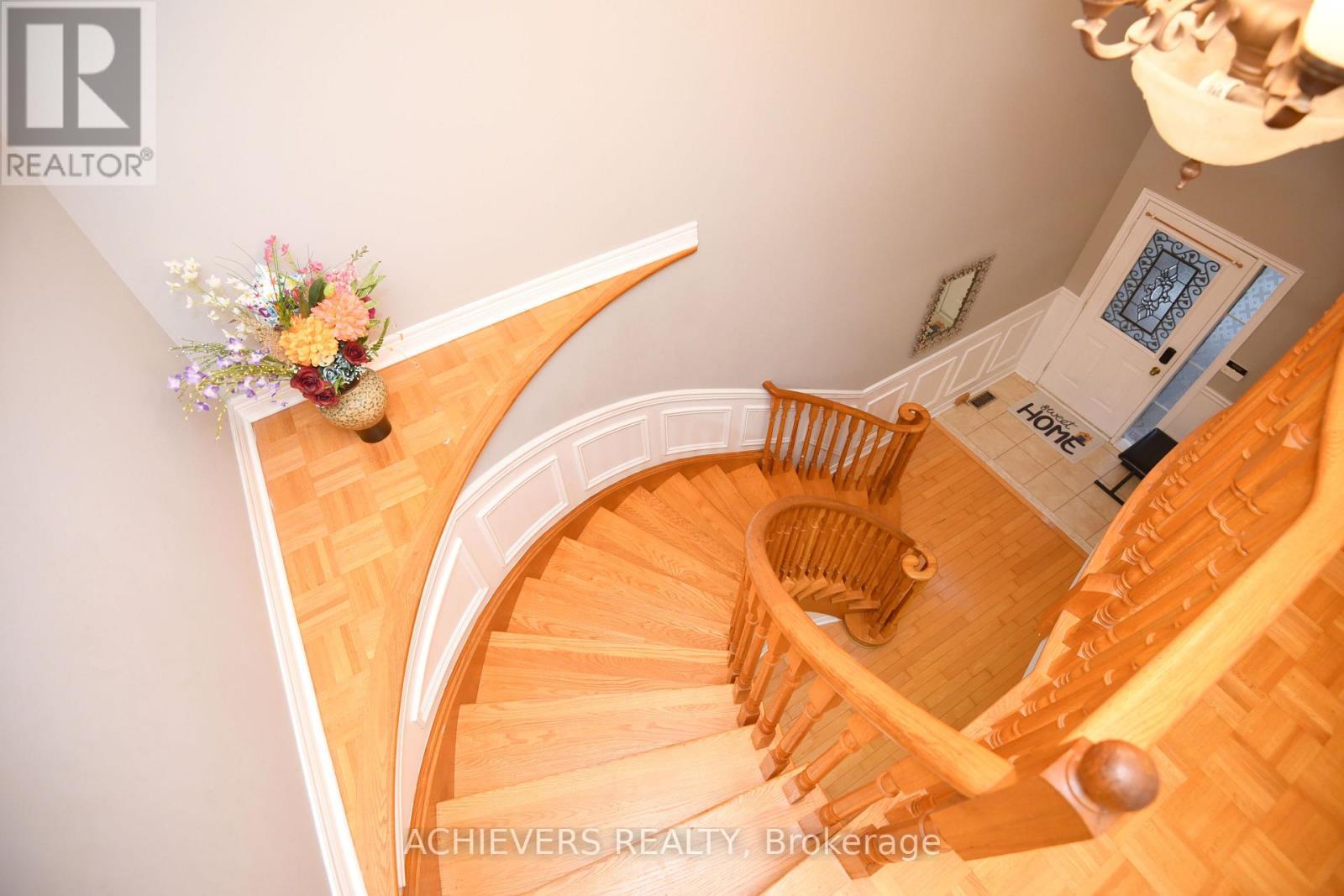 521 Navigator Drive, Mississauga, ON - Indoor Photo Showing Other Room