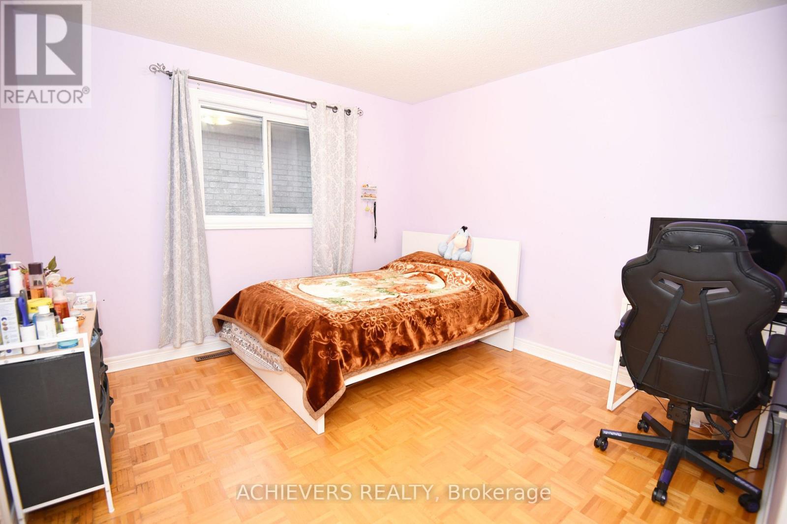 521 Navigator Drive, Mississauga, ON - Indoor Photo Showing Bedroom