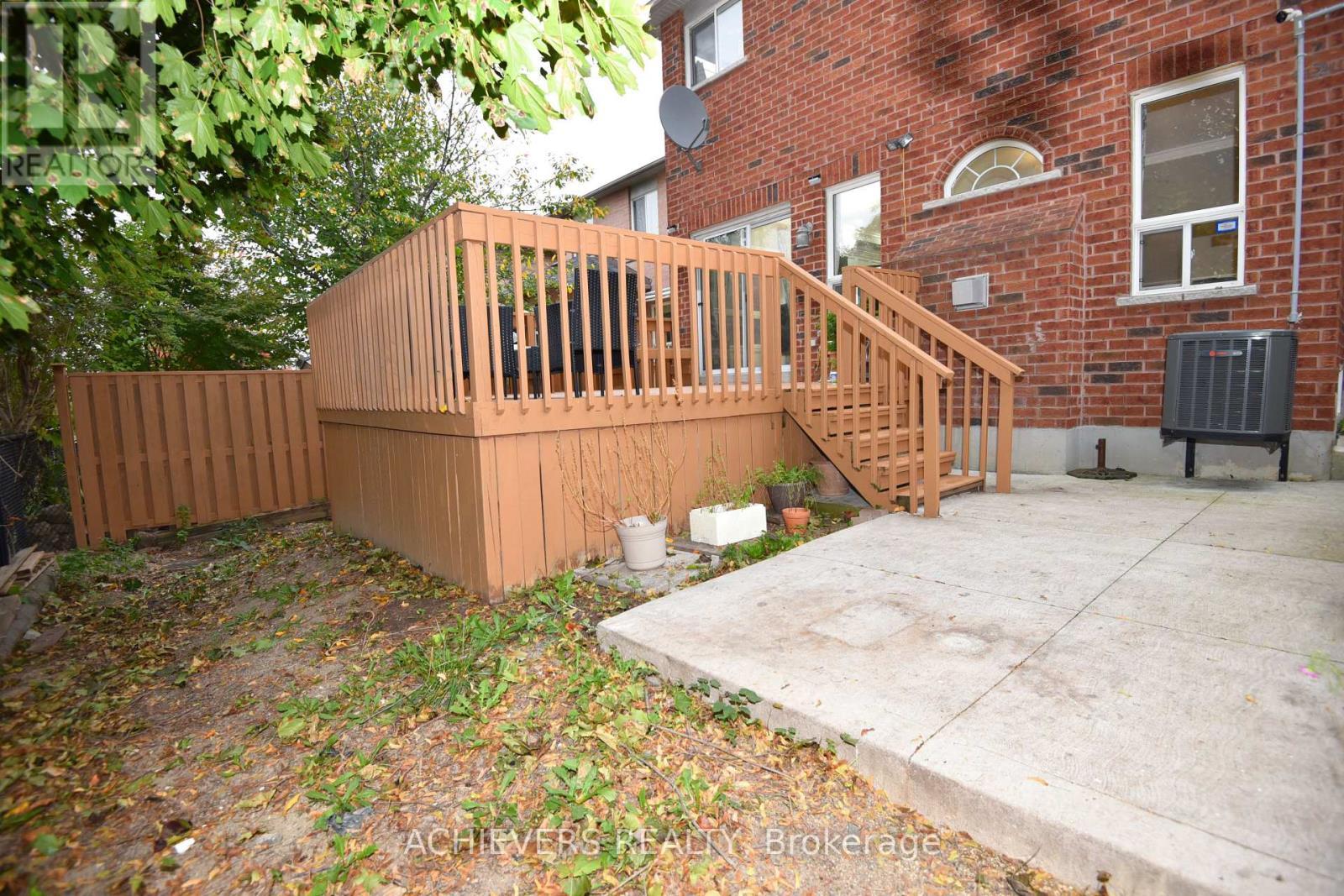 521 Navigator Drive, Mississauga, ON - Outdoor With Exterior
