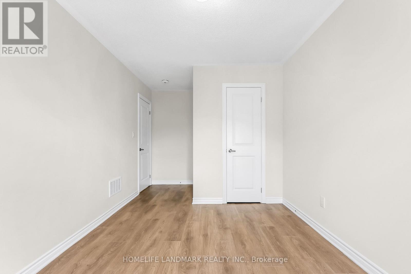 21 Sapphire Way, Thorold, ON - Indoor Photo Showing Other Room