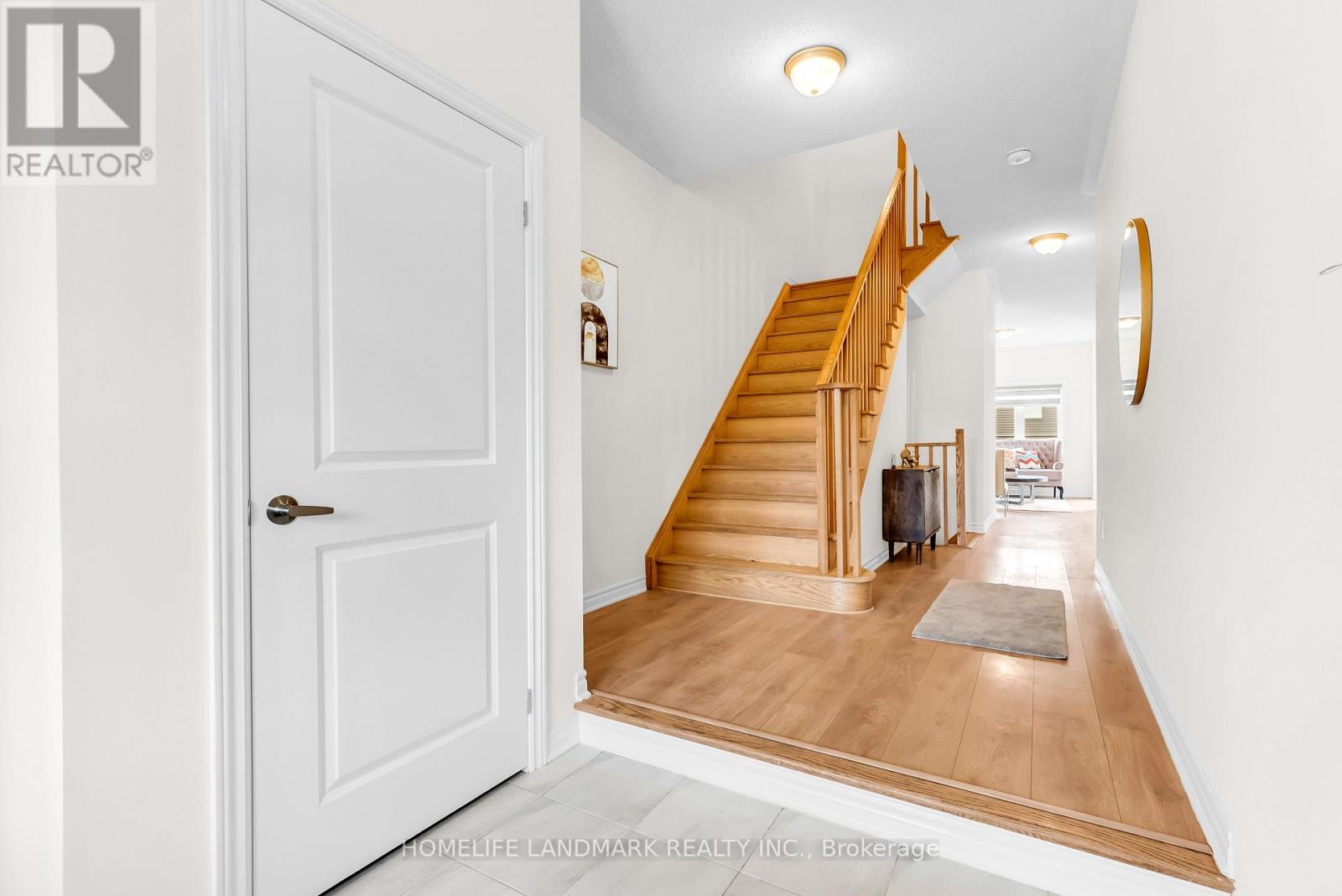 21 Sapphire Way, Thorold, ON - Indoor Photo Showing Other Room