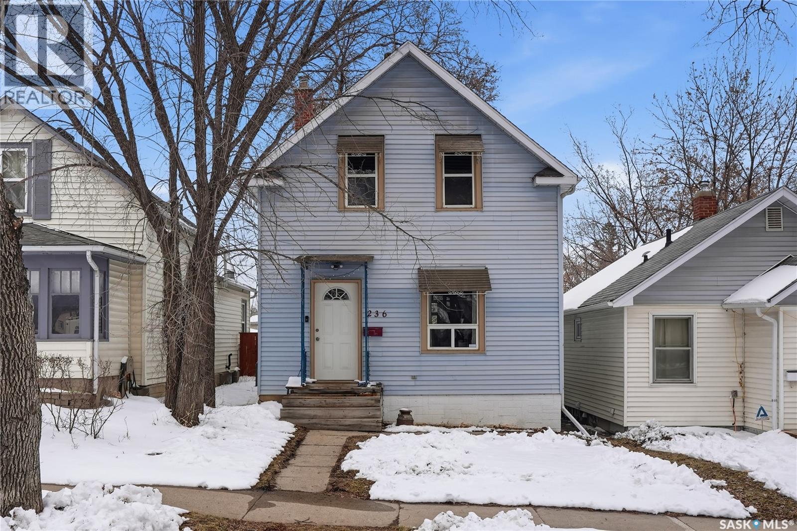 236 I Avenue N, Saskatoon, SK - Outdoor With Facade