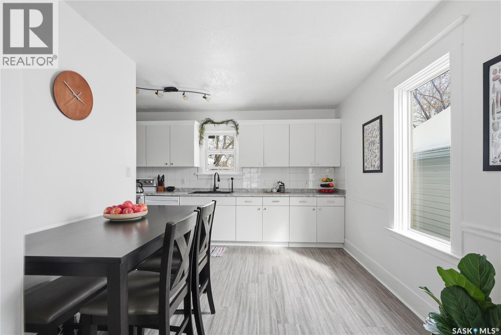 236 I Avenue N, Saskatoon, SK - Indoor