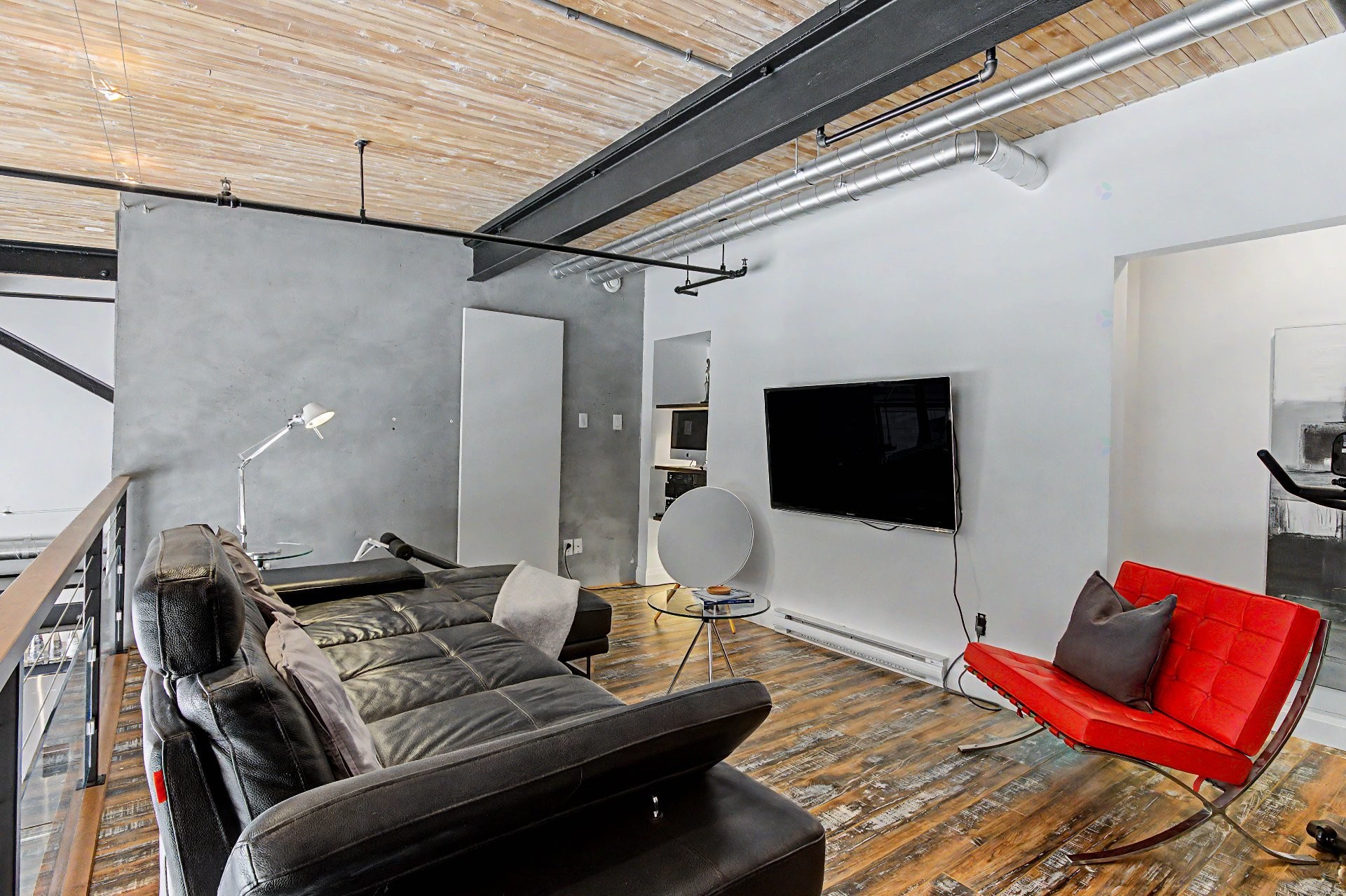 Mezzanine - 212-2182 Av. Lamothe, Saint-Hyacinthe, QC - Indoor
