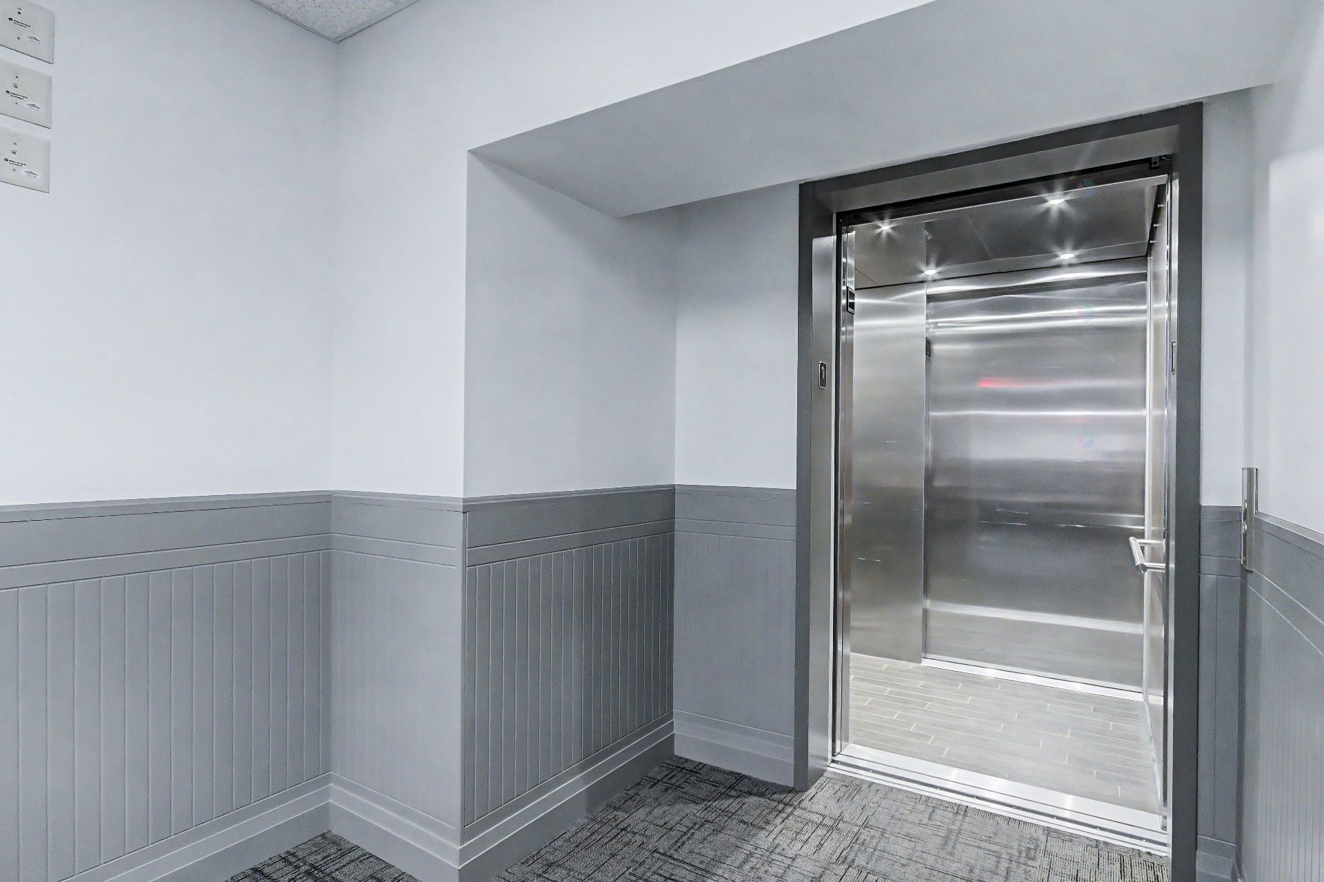 Elevator - 212-2182 Av. Lamothe, Saint-Hyacinthe, QC - Indoor