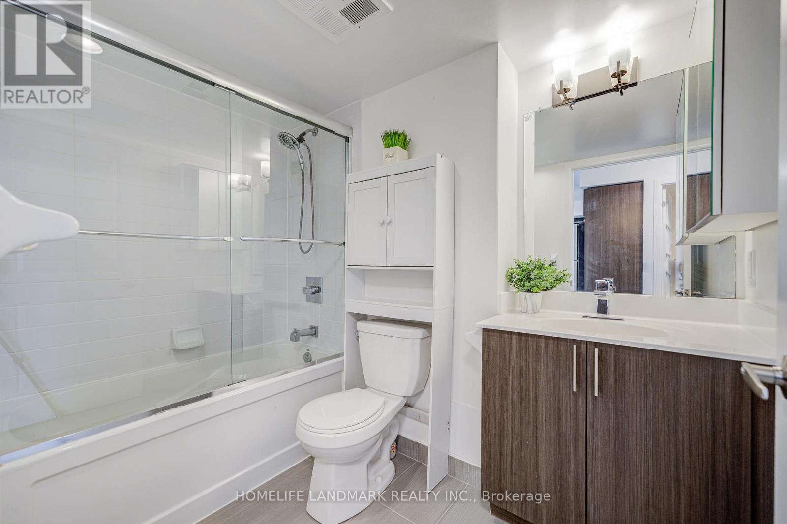 714 - 75 Norman Bethune Avenue S, Richmond Hill, ON - Indoor Photo Showing Bathroom