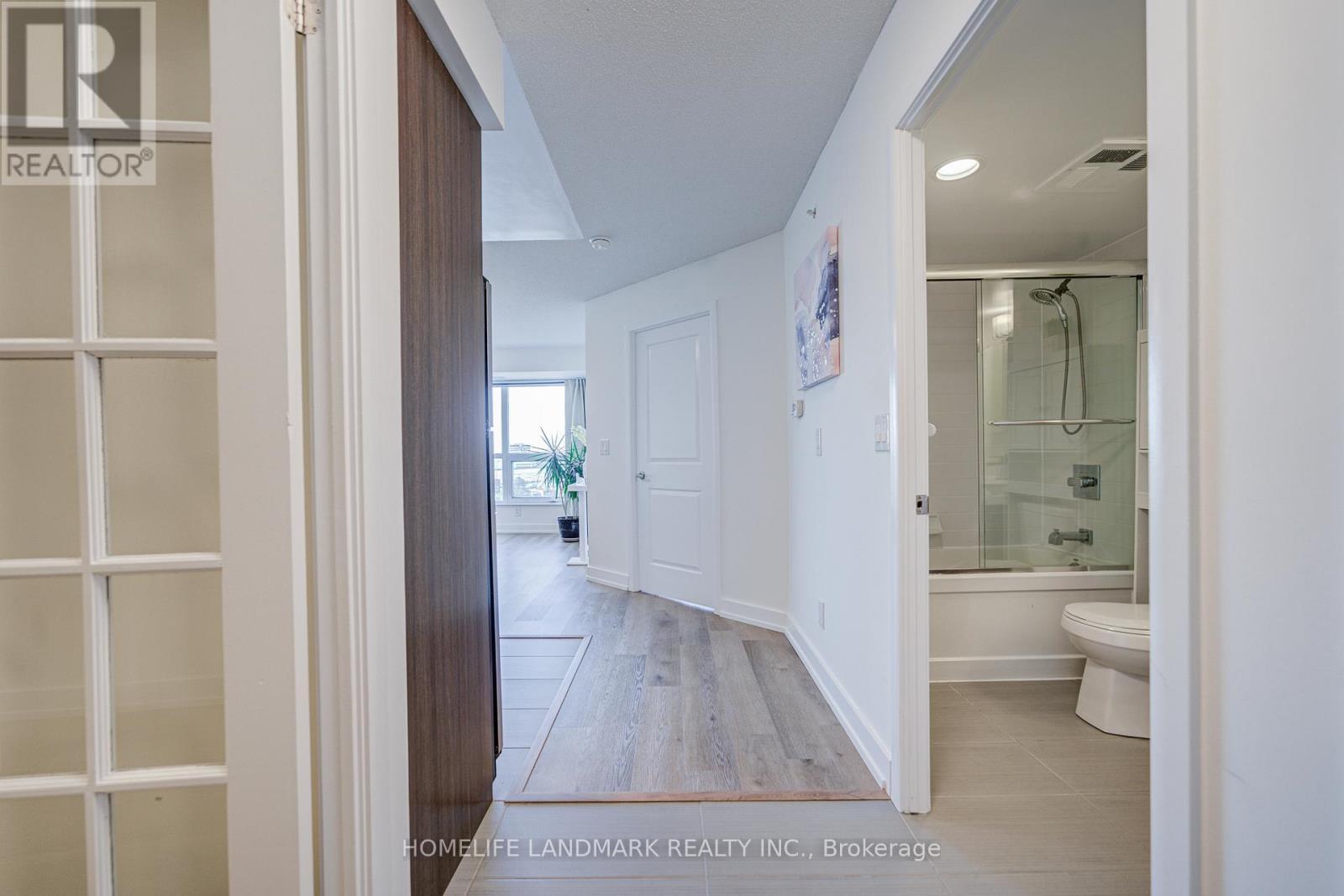 714 - 75 Norman Bethune Avenue S, Richmond Hill, ON - Indoor Photo Showing Bathroom