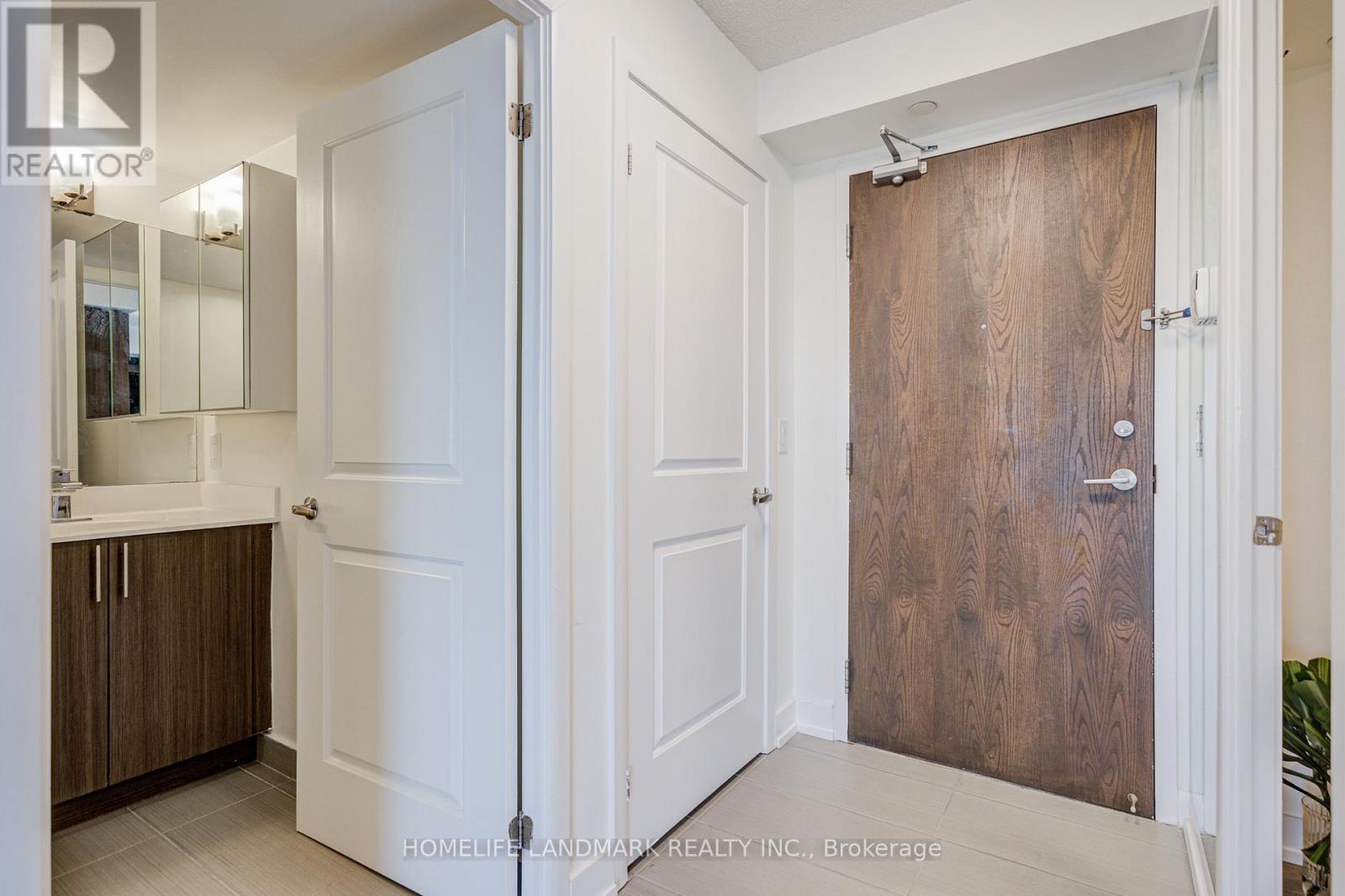 714 - 75 Norman Bethune Avenue S, Richmond Hill, ON - Indoor Photo Showing Other Room