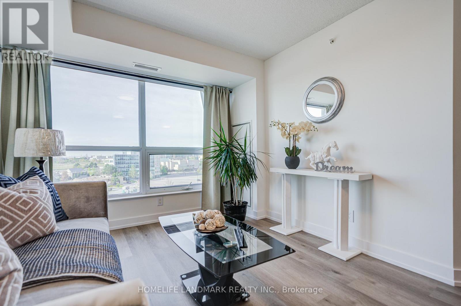 714 - 75 Norman Bethune Avenue S, Richmond Hill, ON - Indoor Photo Showing Other Room