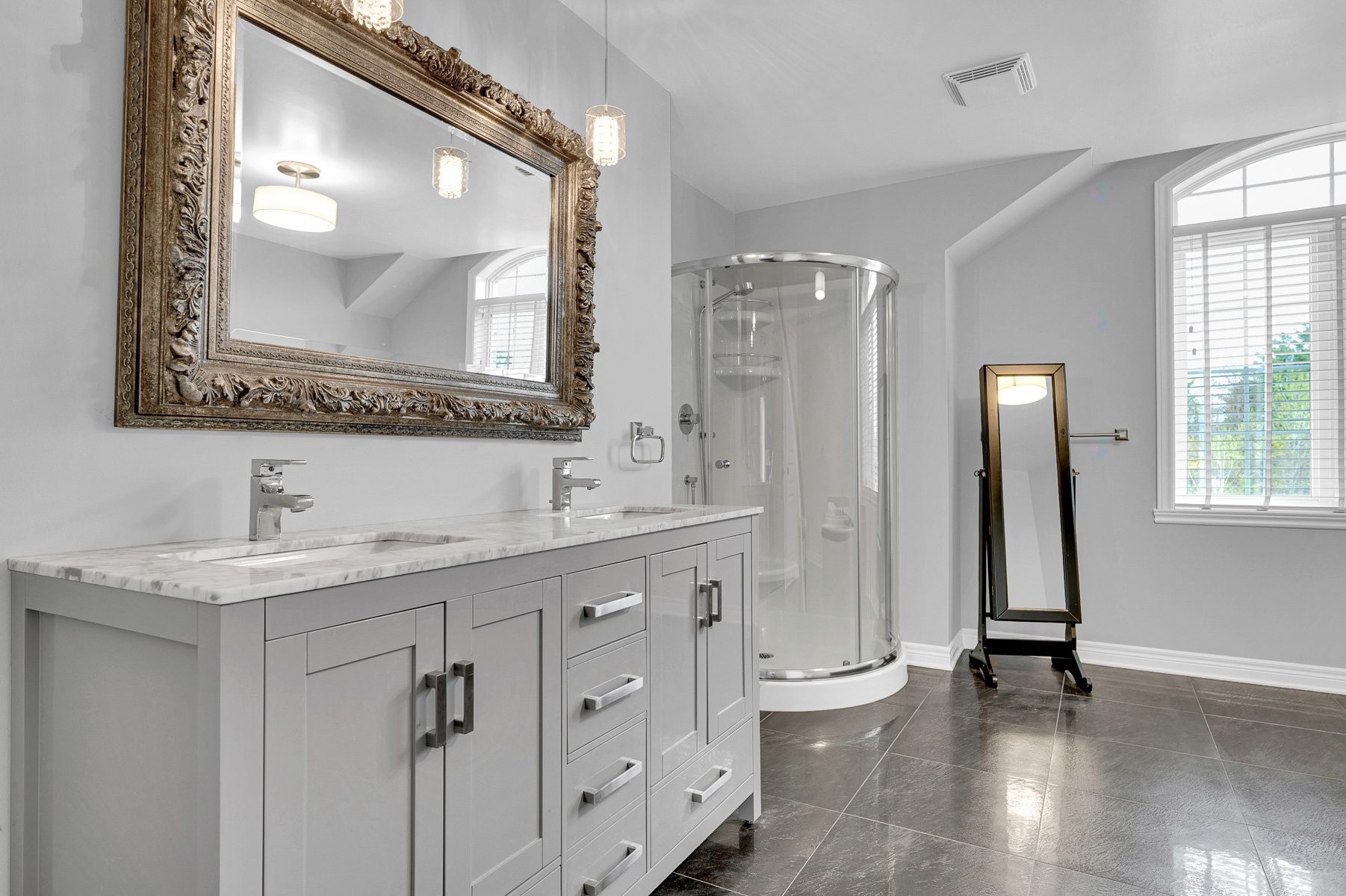 Salle de bains attenante à la CCP - 16500 Rue Du Jade, Mirabel, QC - Indoor Photo Showing Bathroom