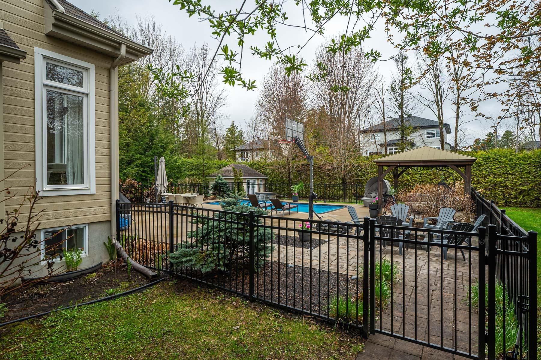 Cour - 16500 Rue Du Jade, Mirabel, QC - Outdoor
