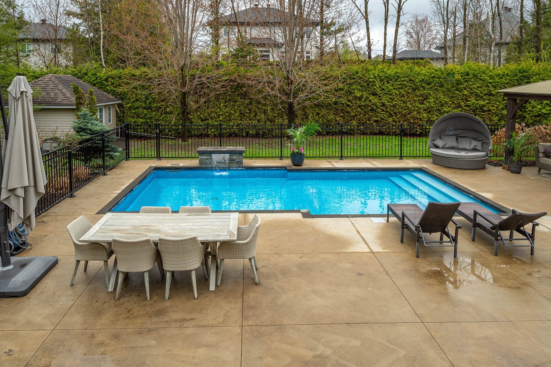 Piscine - 16500 Rue Du Jade, Mirabel, QC - Outdoor With In Ground Pool With Backyard