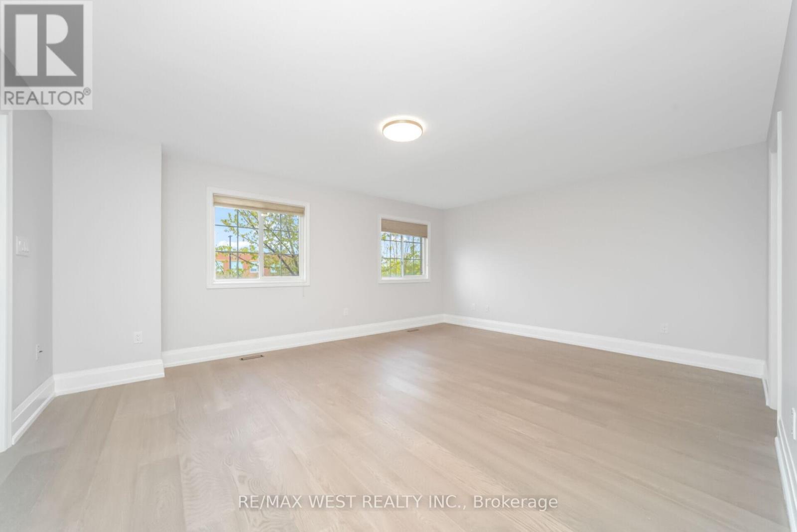 5843 Rainspring Drive, Mississauga, ON - Indoor Photo Showing Other Room