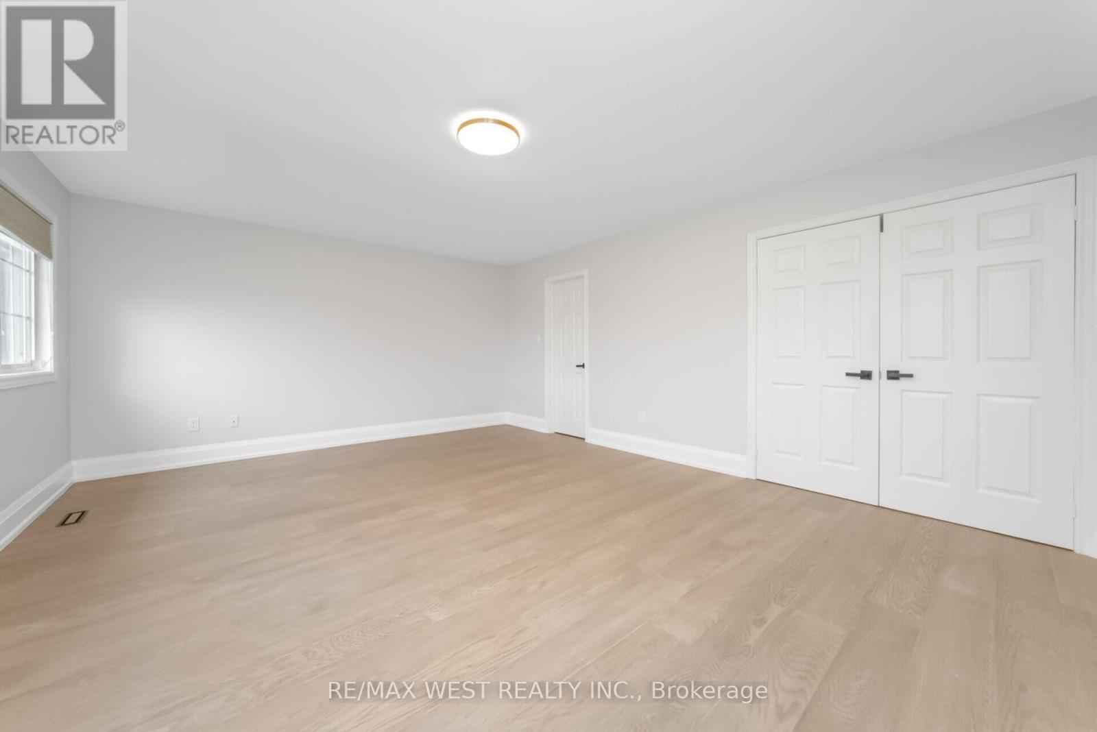 5843 Rainspring Drive, Mississauga, ON - Indoor Photo Showing Other Room