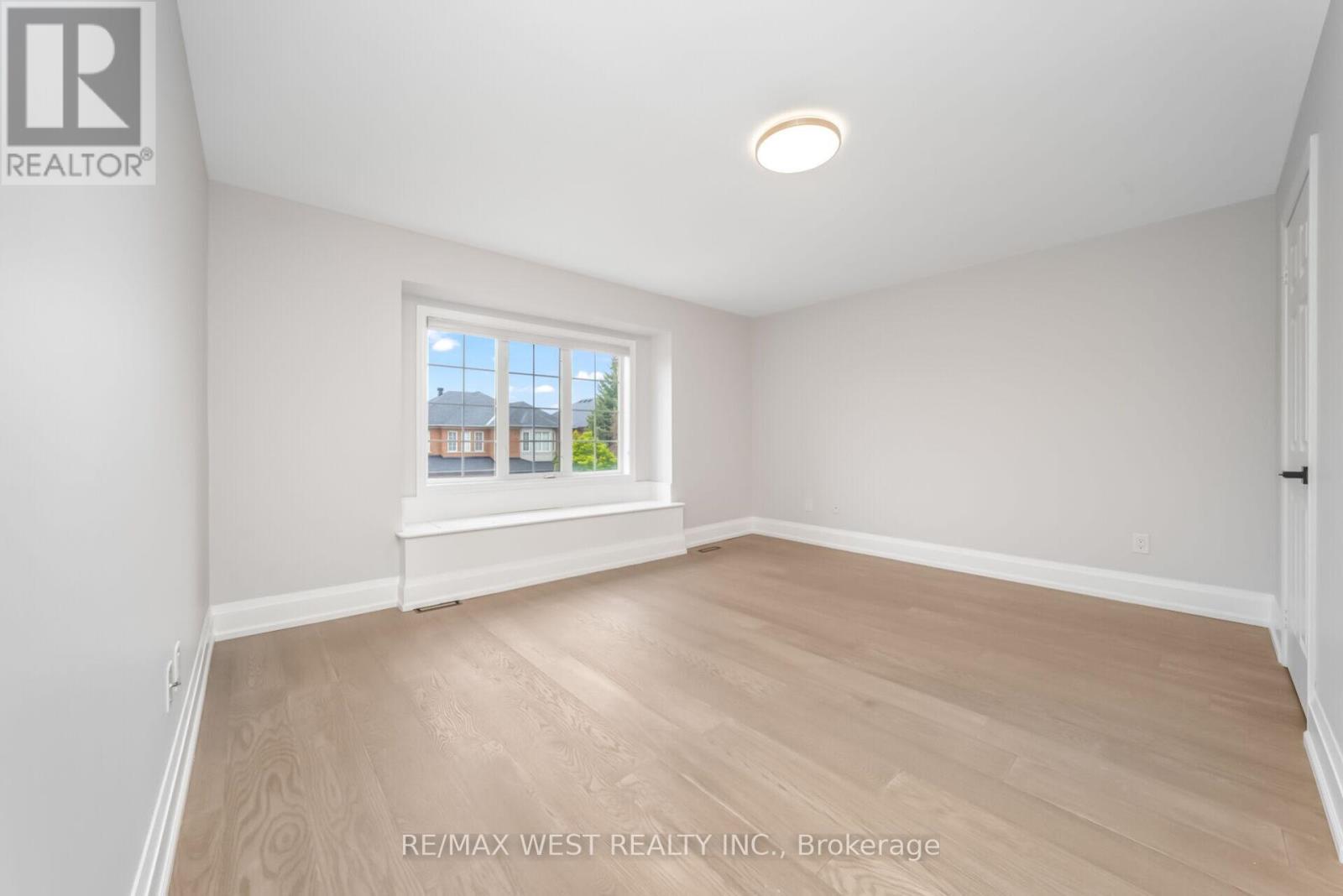5843 Rainspring Drive, Mississauga, ON - Indoor Photo Showing Other Room