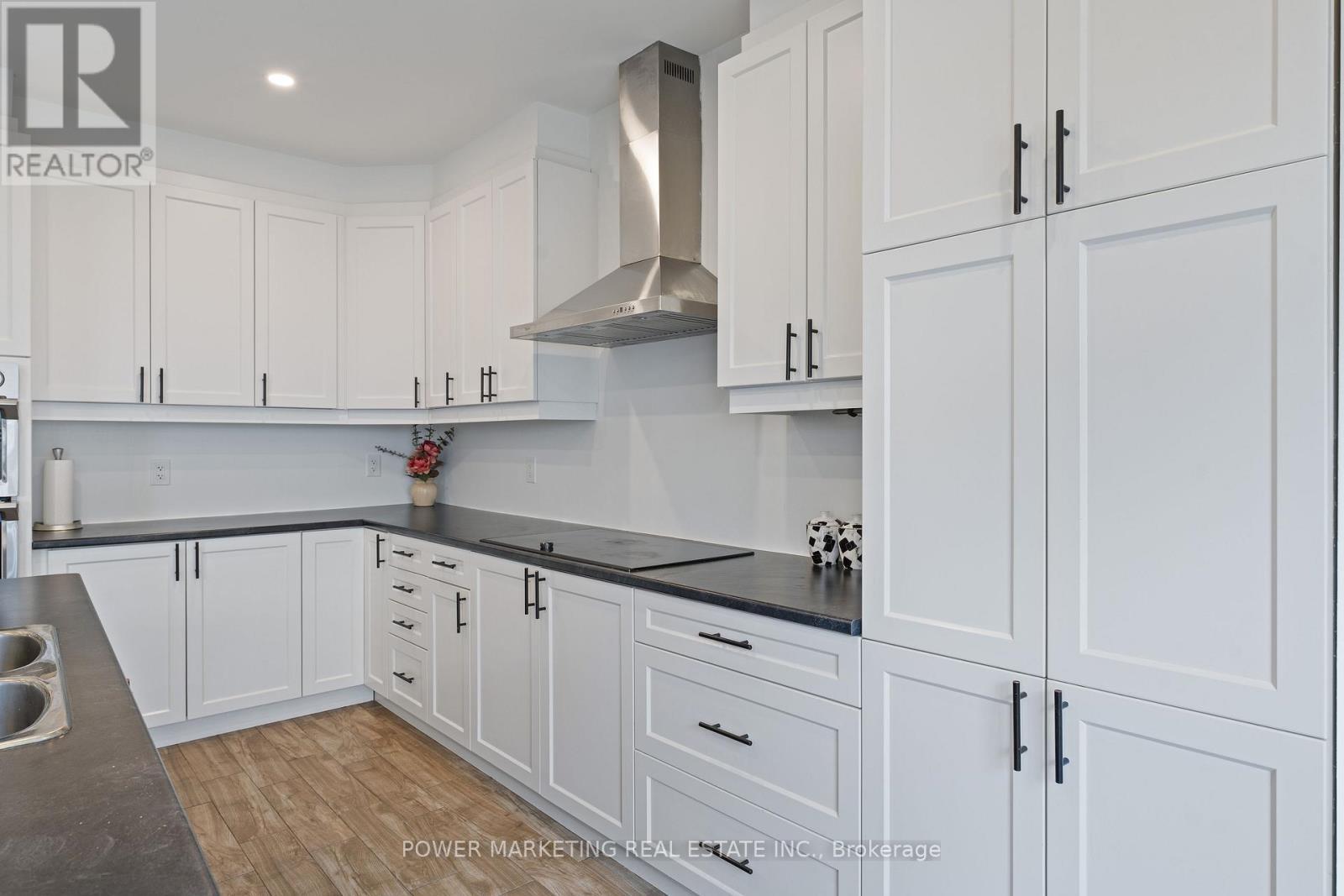159 Celestial Grove, Ottawa, ON - Indoor Photo Showing Kitchen With Double Sink