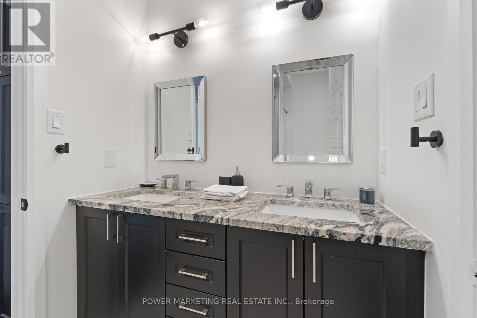 159 Celestial Grove, Ottawa, ON - Indoor Photo Showing Bathroom