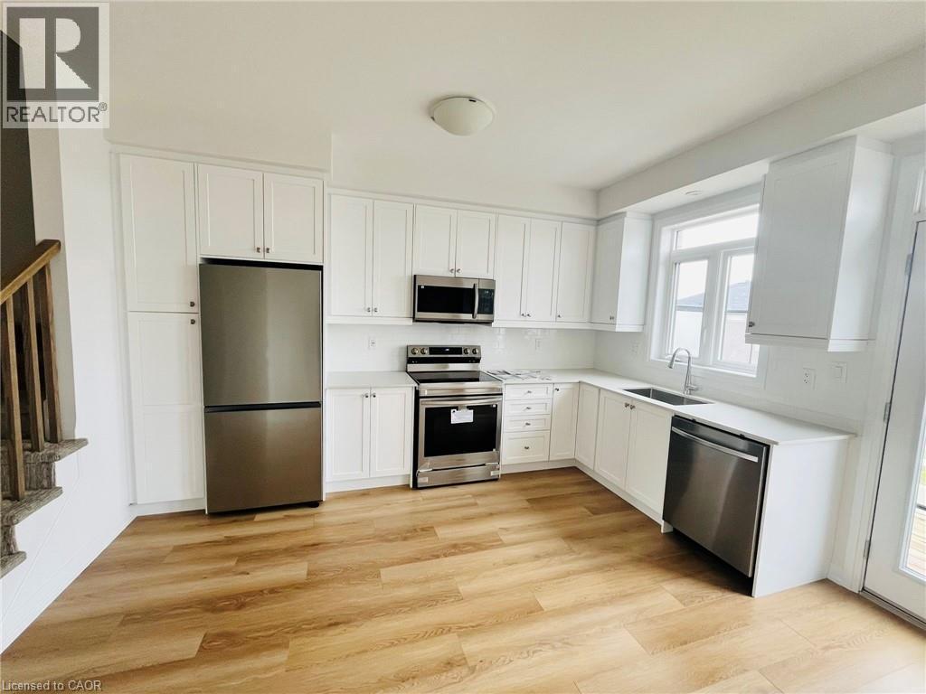 55 Tom Brown Drive Unit# 90, Paris, ON - Indoor Photo Showing Kitchen