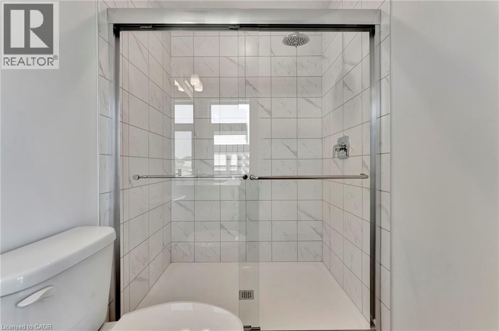 55 Tom Brown Drive Unit# 90, Paris, ON - Indoor Photo Showing Bathroom