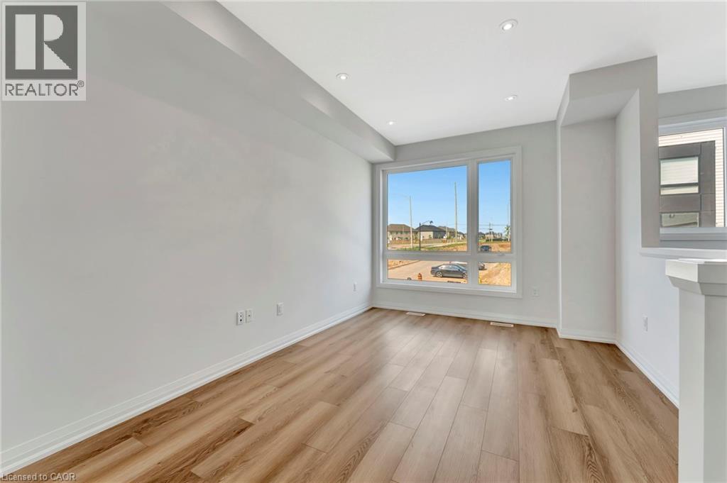 55 Tom Brown Drive Unit# 90, Paris, ON - Indoor