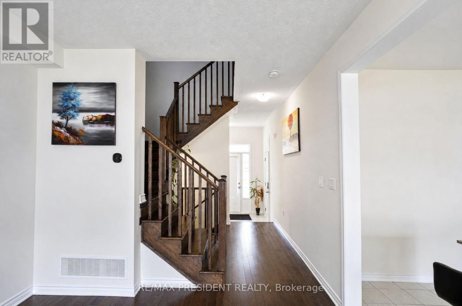 34 Eberly Woods Drive, Caledon, ON - Indoor Photo Showing Other Room