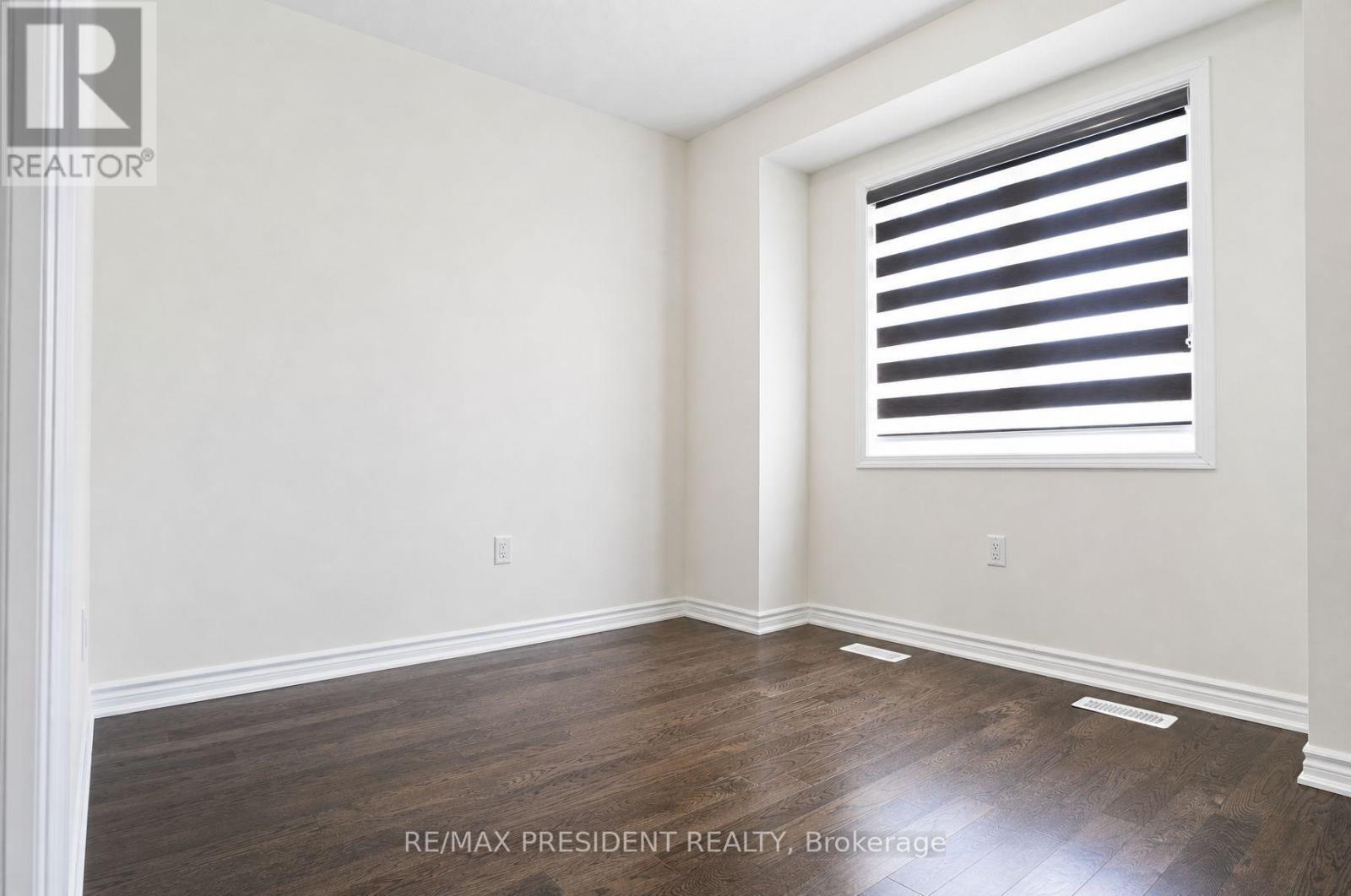 34 Eberly Woods Drive, Caledon, ON - Indoor Photo Showing Other Room