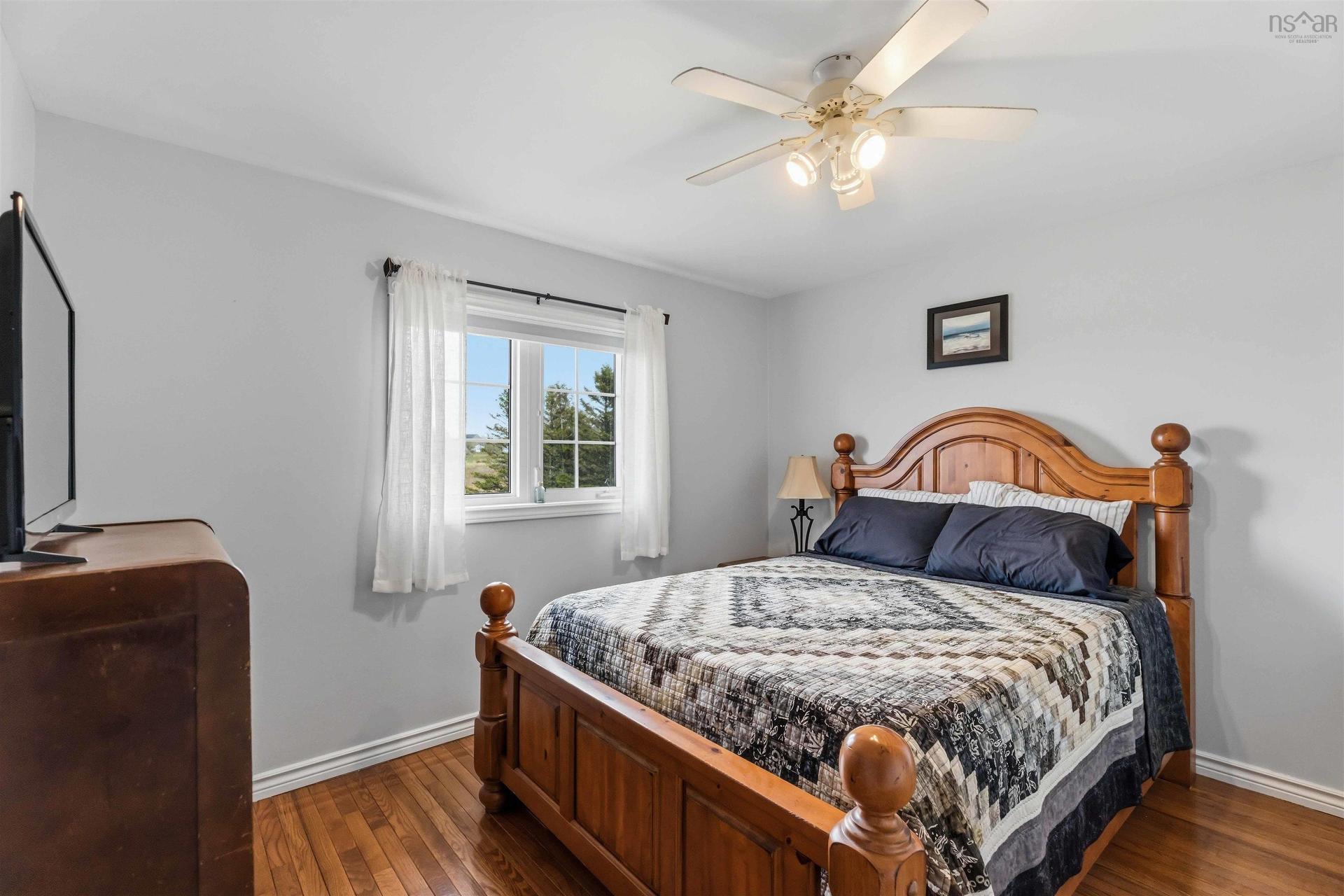 63 Chemin Dixon Road, Grosses Coques, NS