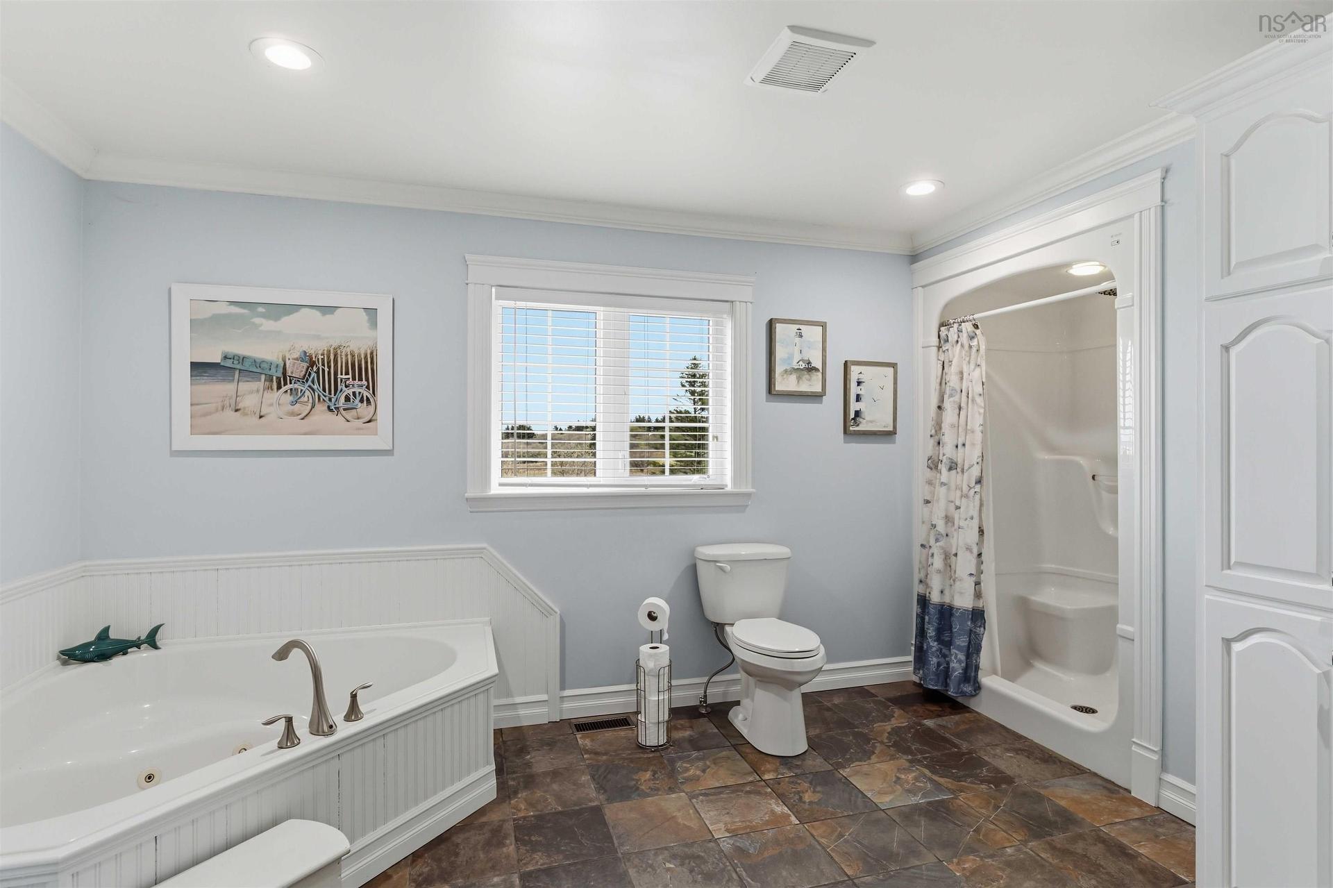 63 Chemin Dixon Road, Grosses Coques, NS