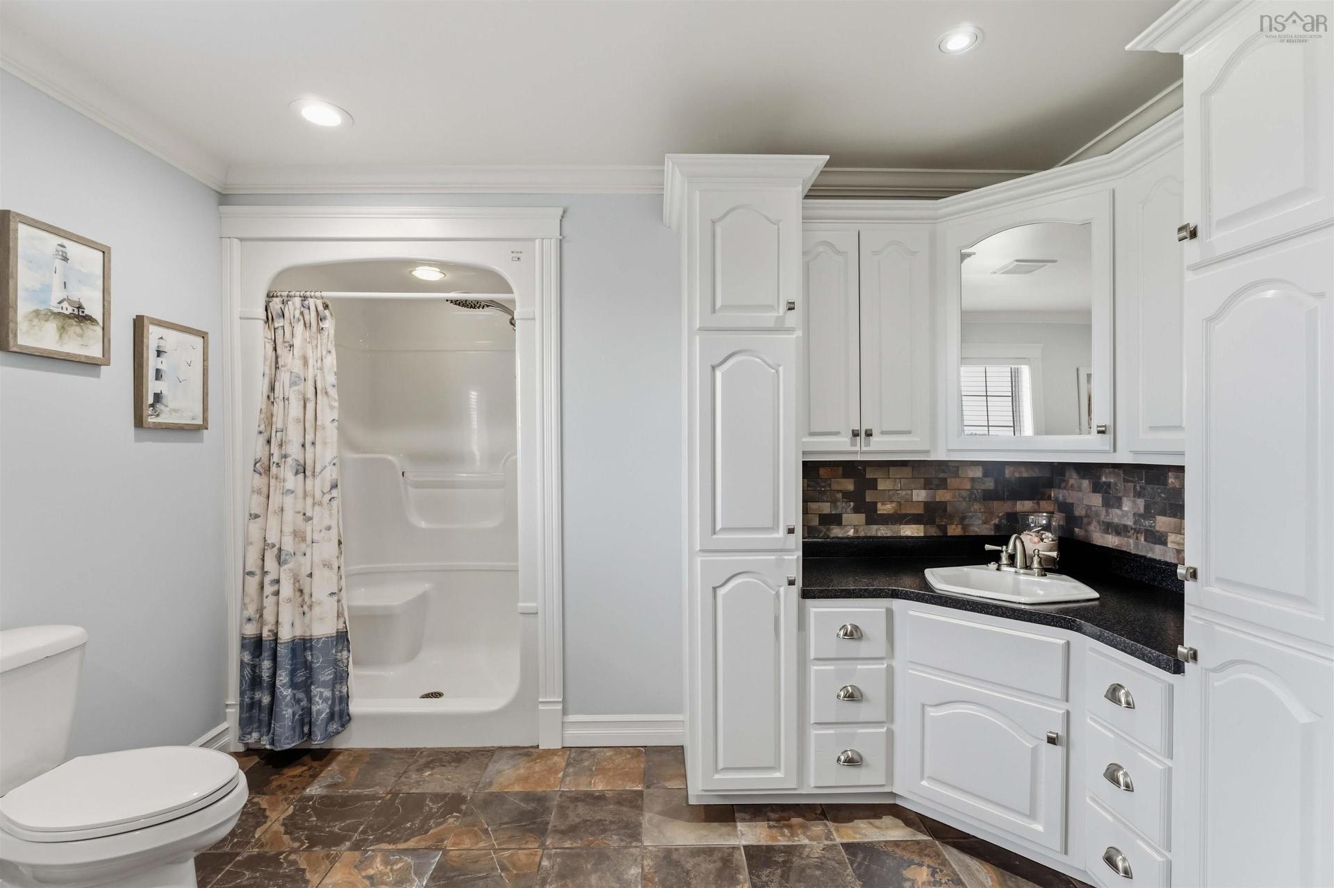 63 Chemin Dixon Road, Grosses Coques, NS