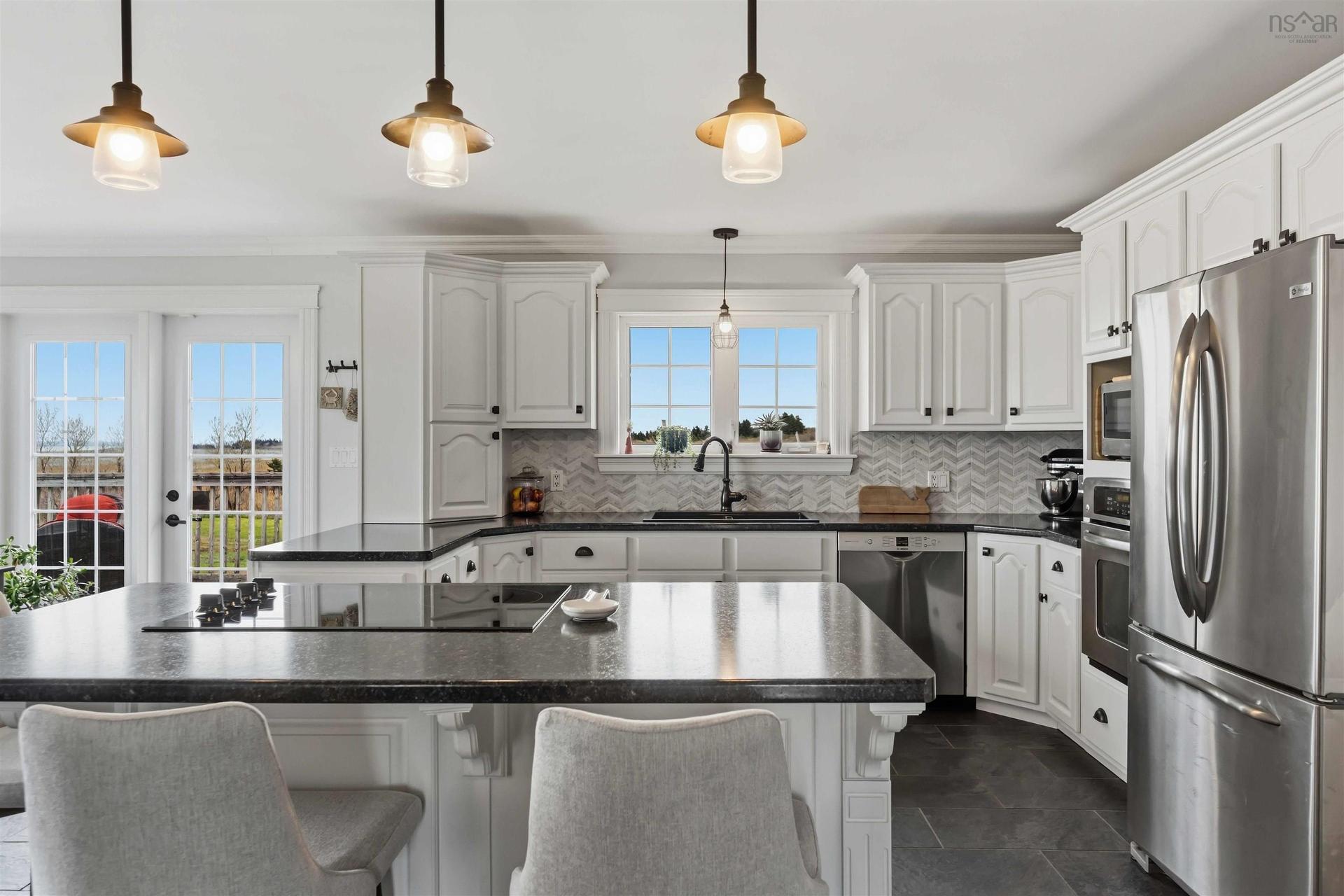 63 Chemin Dixon Road, Grosses Coques, NS