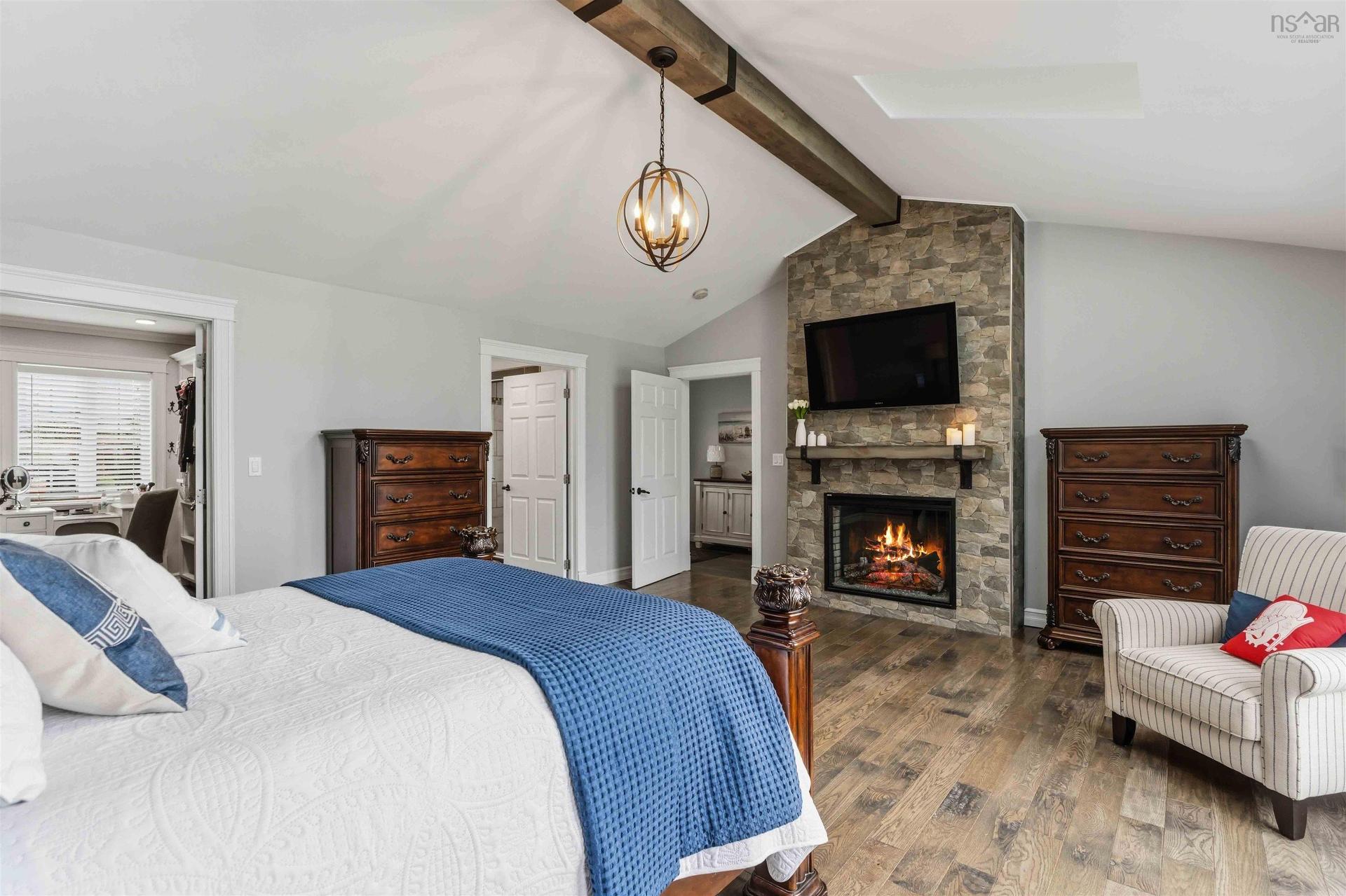63 Chemin Dixon Road, Grosses Coques, NS